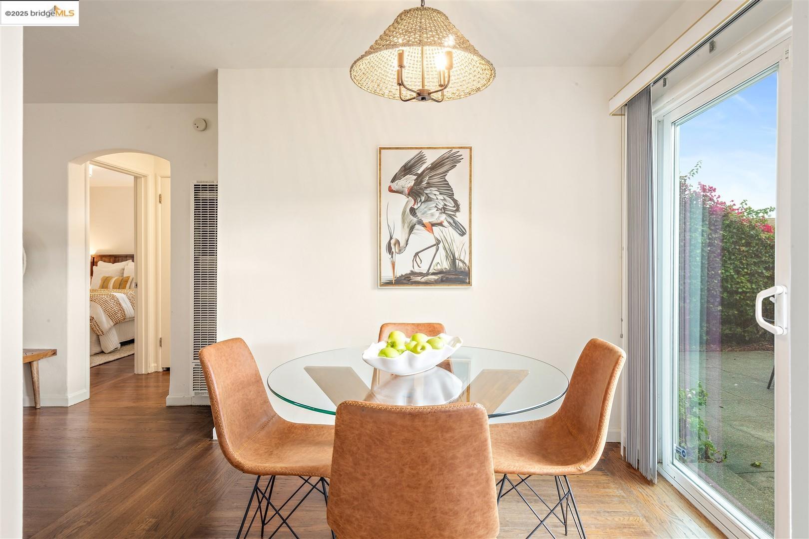 Detail Gallery Image 8 of 29 For 2362 Roosevelt Ave, Richmond,  CA 94804 - 2 Beds | 1 Baths