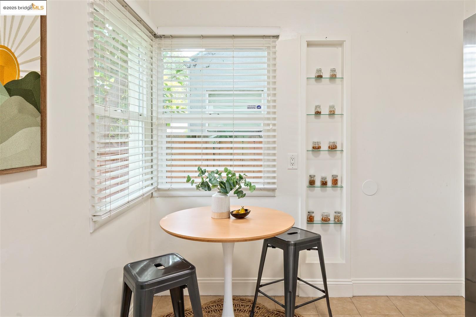 Detail Gallery Image 18 of 29 For 2362 Roosevelt Ave, Richmond,  CA 94804 - 2 Beds | 1 Baths