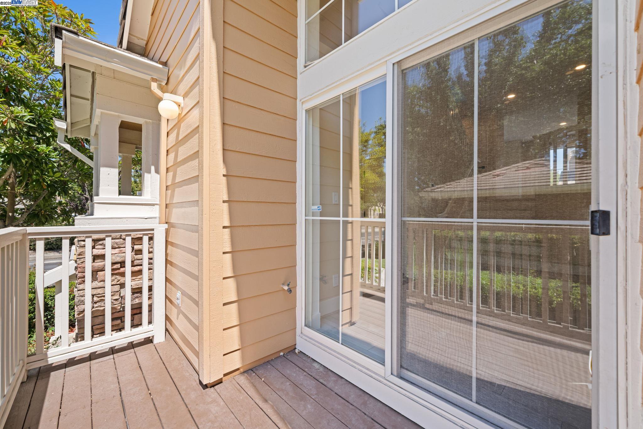 Detail Gallery Image 11 of 41 For 4630 Central Pkwy, Dublin,  CA 94568 - 3 Beds | 2/1 Baths