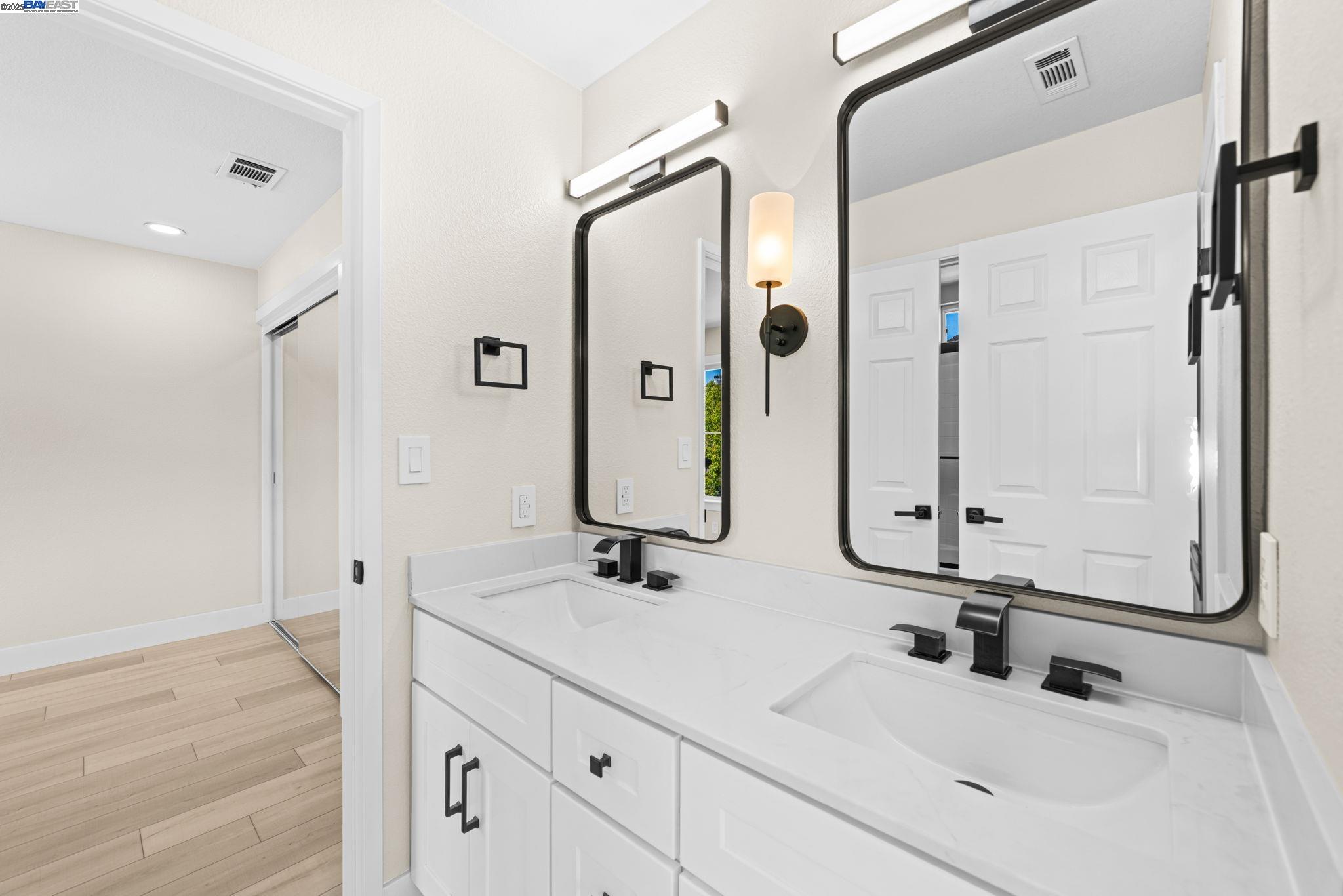 Detail Gallery Image 32 of 41 For 4630 Central Pkwy, Dublin,  CA 94568 - 3 Beds | 2/1 Baths