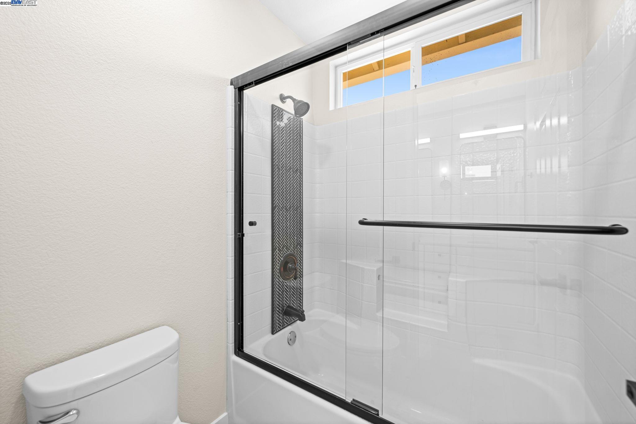 Detail Gallery Image 34 of 41 For 4630 Central Pkwy, Dublin,  CA 94568 - 3 Beds | 2/1 Baths