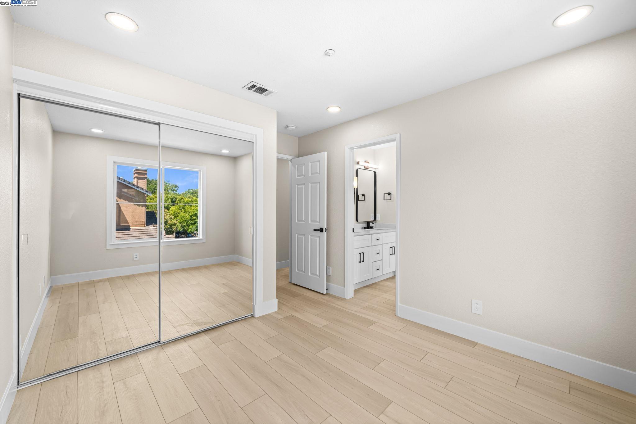 Detail Gallery Image 37 of 41 For 4630 Central Pkwy, Dublin,  CA 94568 - 3 Beds | 2/1 Baths