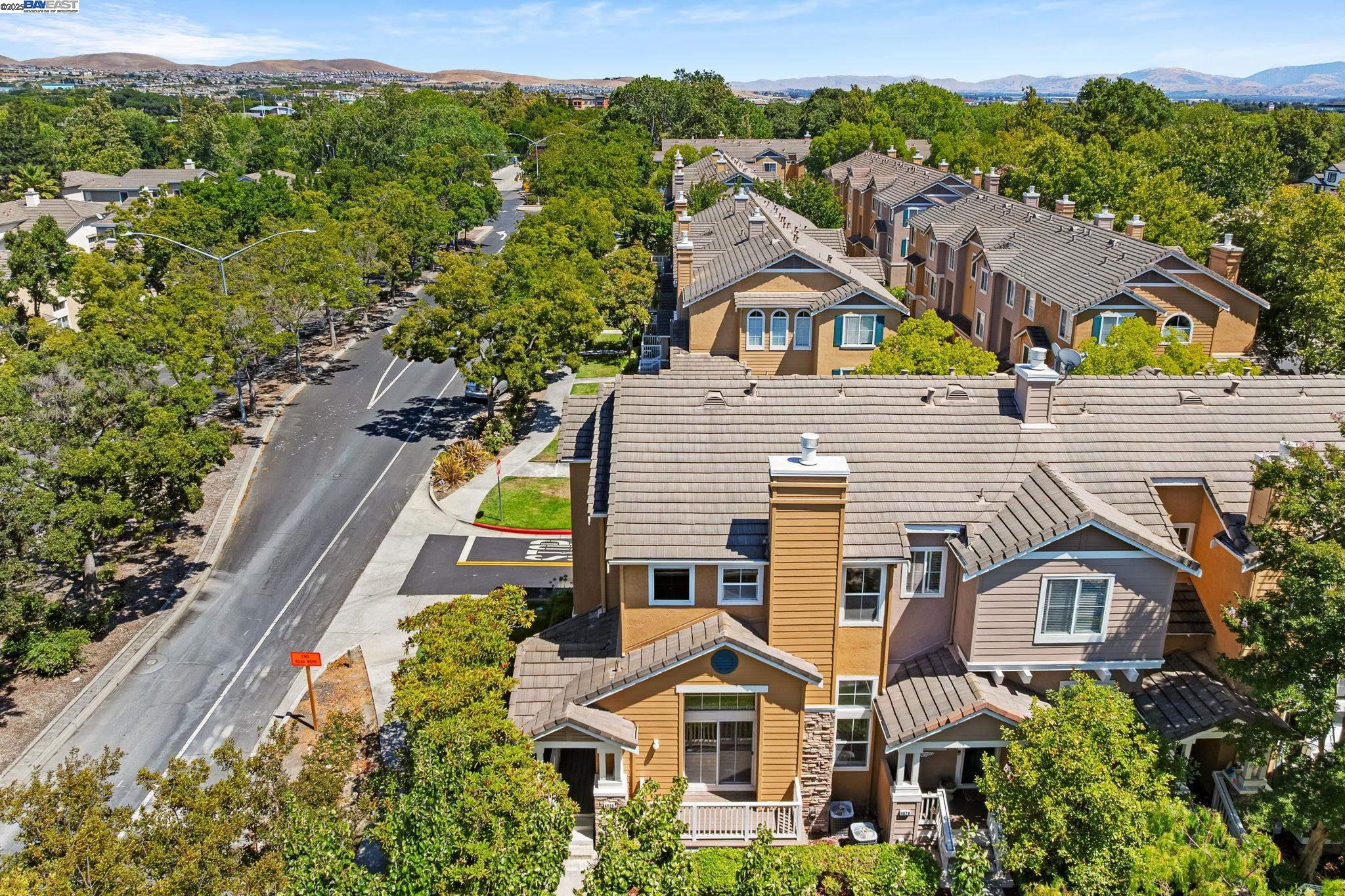 Detail Gallery Image 39 of 41 For 4630 Central Pkwy, Dublin,  CA 94568 - 3 Beds | 2/1 Baths