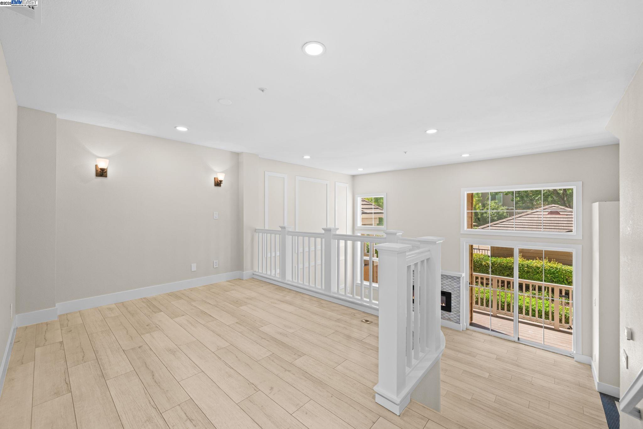 Detail Gallery Image 9 of 41 For 4630 Central Pkwy, Dublin,  CA 94568 - 3 Beds | 2/1 Baths