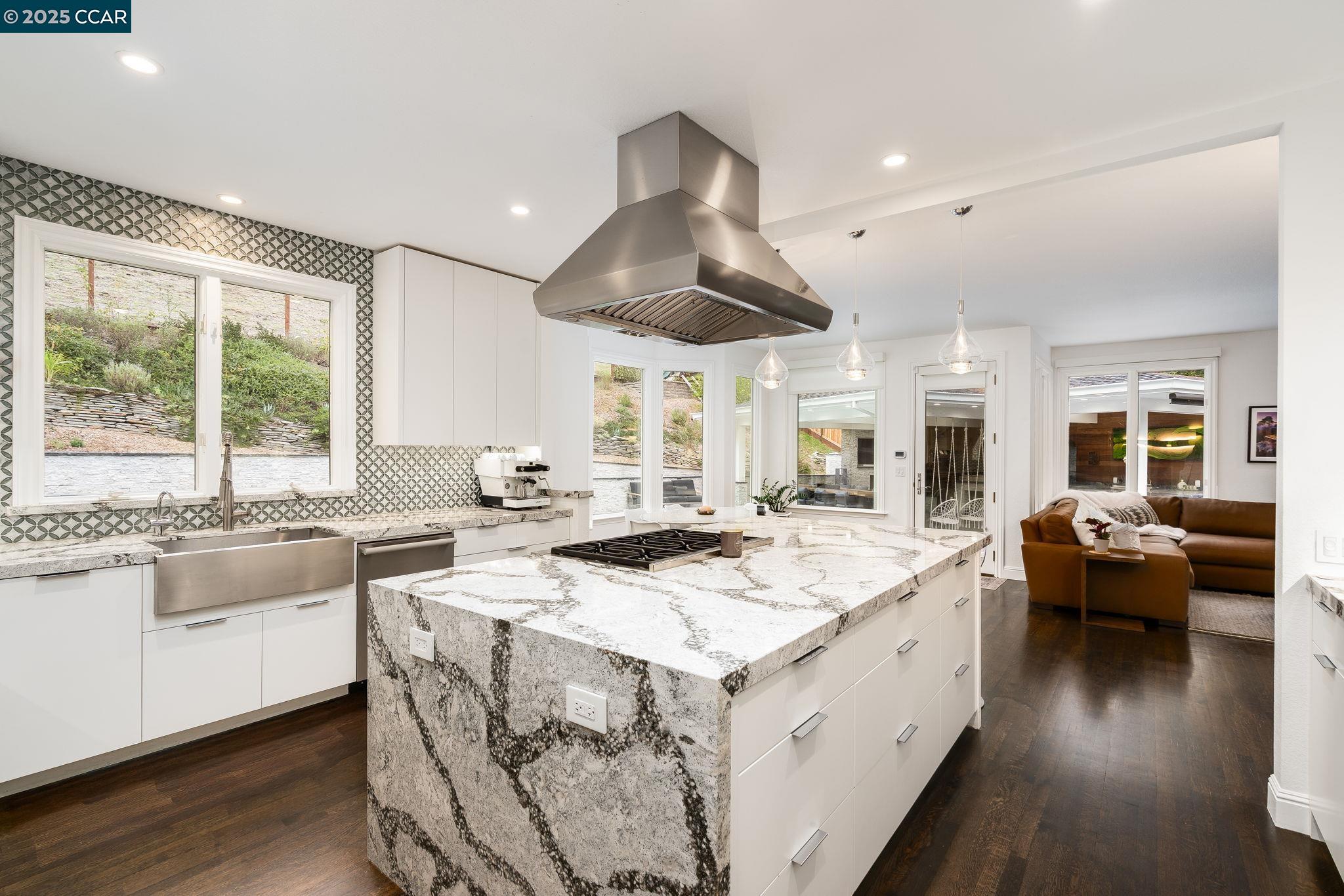 Detail Gallery Image 8 of 38 For 155 Sunhaven Rd, Danville,  CA 94506 - 4 Beds | 3/1 Baths