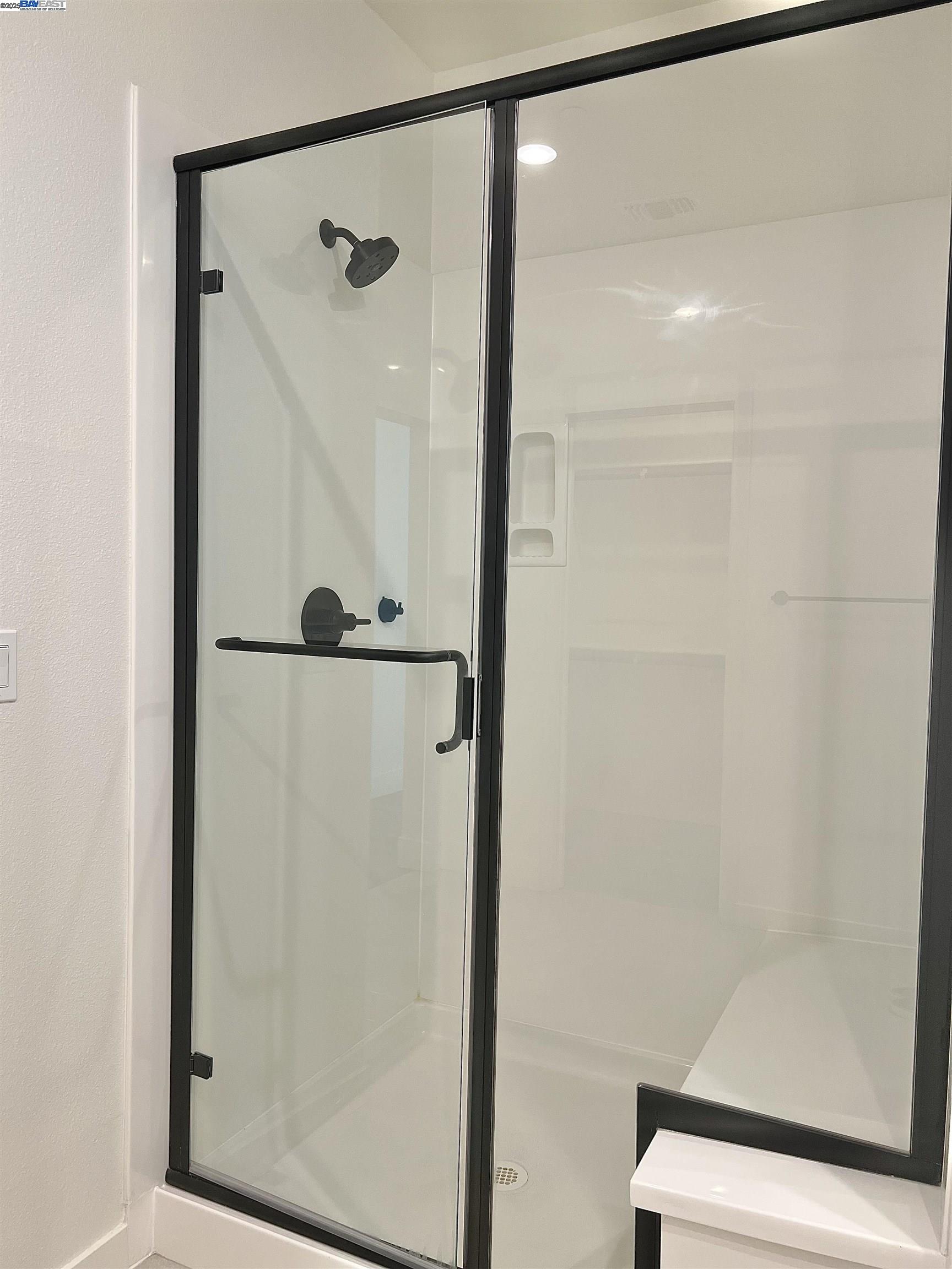 Detail Gallery Image 24 of 31 For 1712 17th St, Oakland,  CA 94607 - 3 Beds | 3/1 Baths