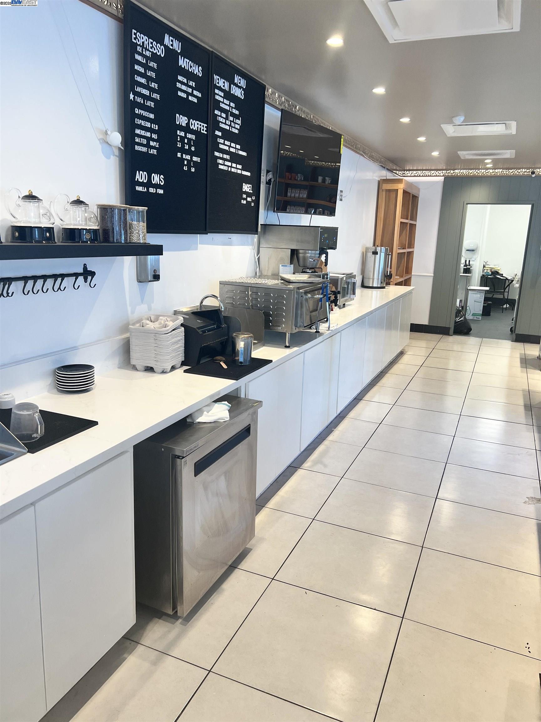 Detail Gallery Image 6 of 24 For , Oakland,  CA 94603 - – Beds | – Baths