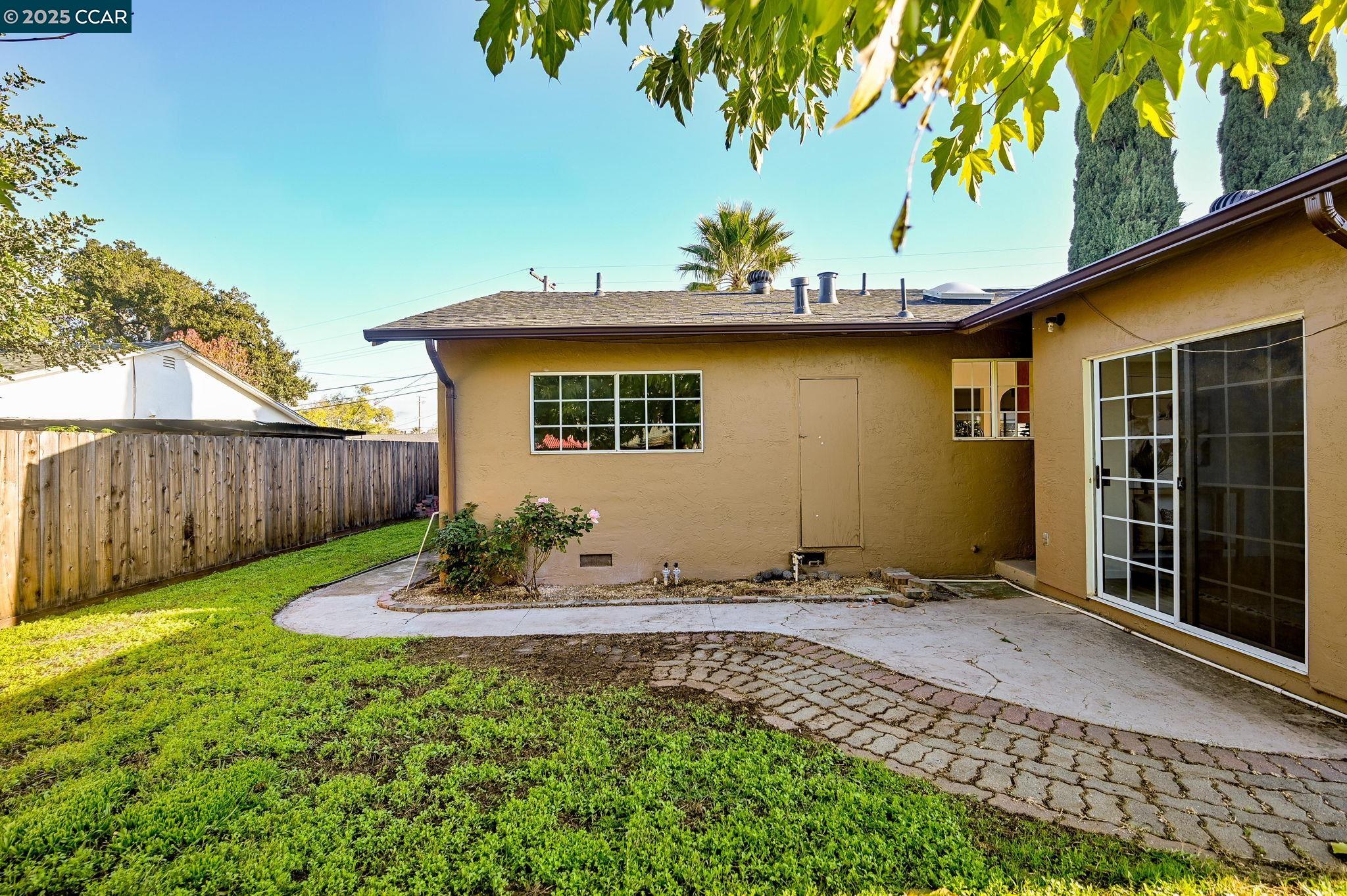 Detail Gallery Image 29 of 37 For 5506 Alaska Dr, Concord,  CA 94521 - 3 Beds | 1/1 Baths