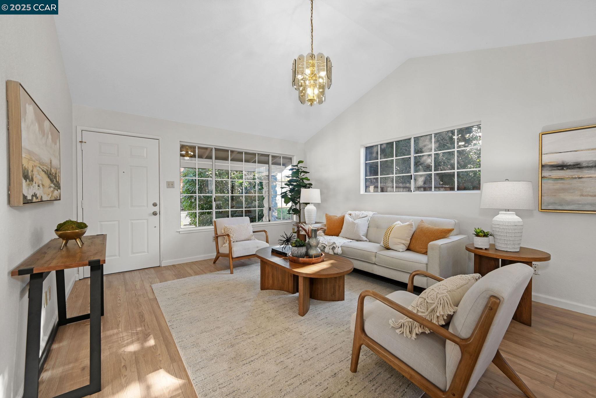 Detail Gallery Image 6 of 37 For 5506 Alaska Dr, Concord,  CA 94521 - 3 Beds | 1/1 Baths