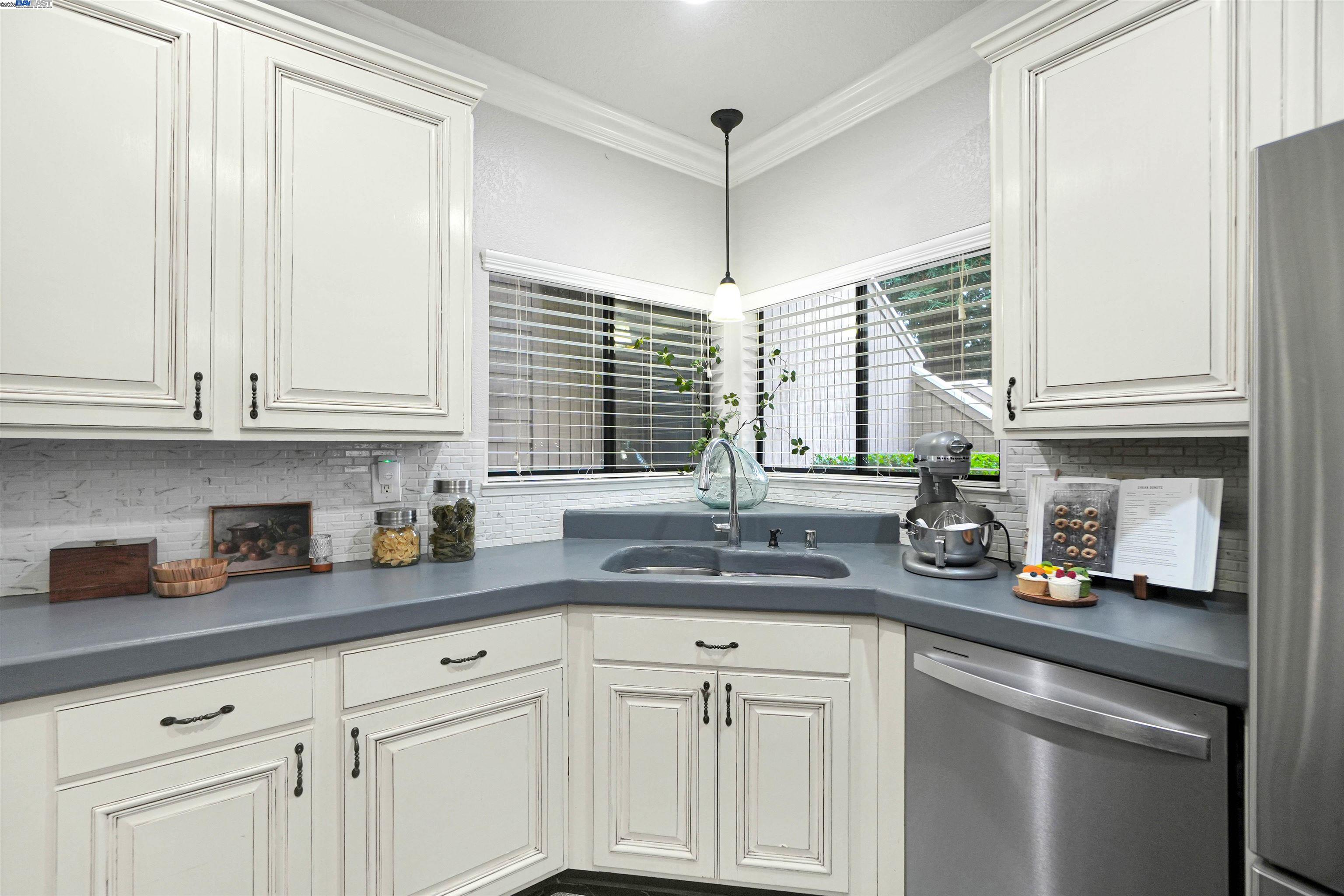 Detail Gallery Image 16 of 42 For 235 Copper Ridge Rd, San Ramon,  CA 94582 - 2 Beds | 2 Baths