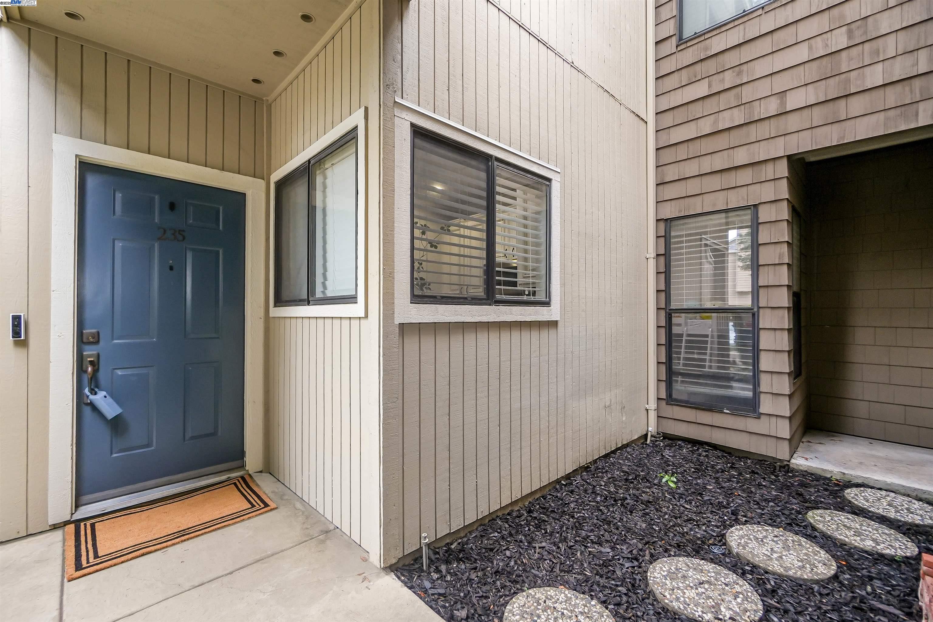 Detail Gallery Image 4 of 42 For 235 Copper Ridge Rd, San Ramon,  CA 94582 - 2 Beds | 2 Baths