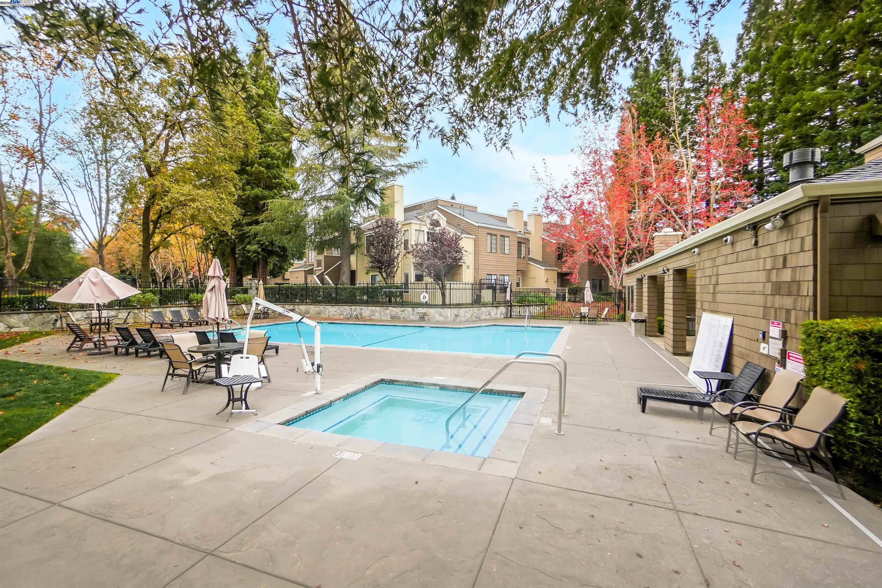 Detail Gallery Image 33 of 42 For 235 Copper Ridge Rd, San Ramon,  CA 94582 - 2 Beds | 2 Baths