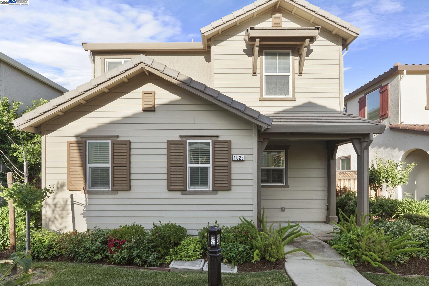 Detail Gallery Image 3 of 52 For 1025 S Fowler Ln, Mountain House,  CA 95391 - 4 Beds | 3 Baths