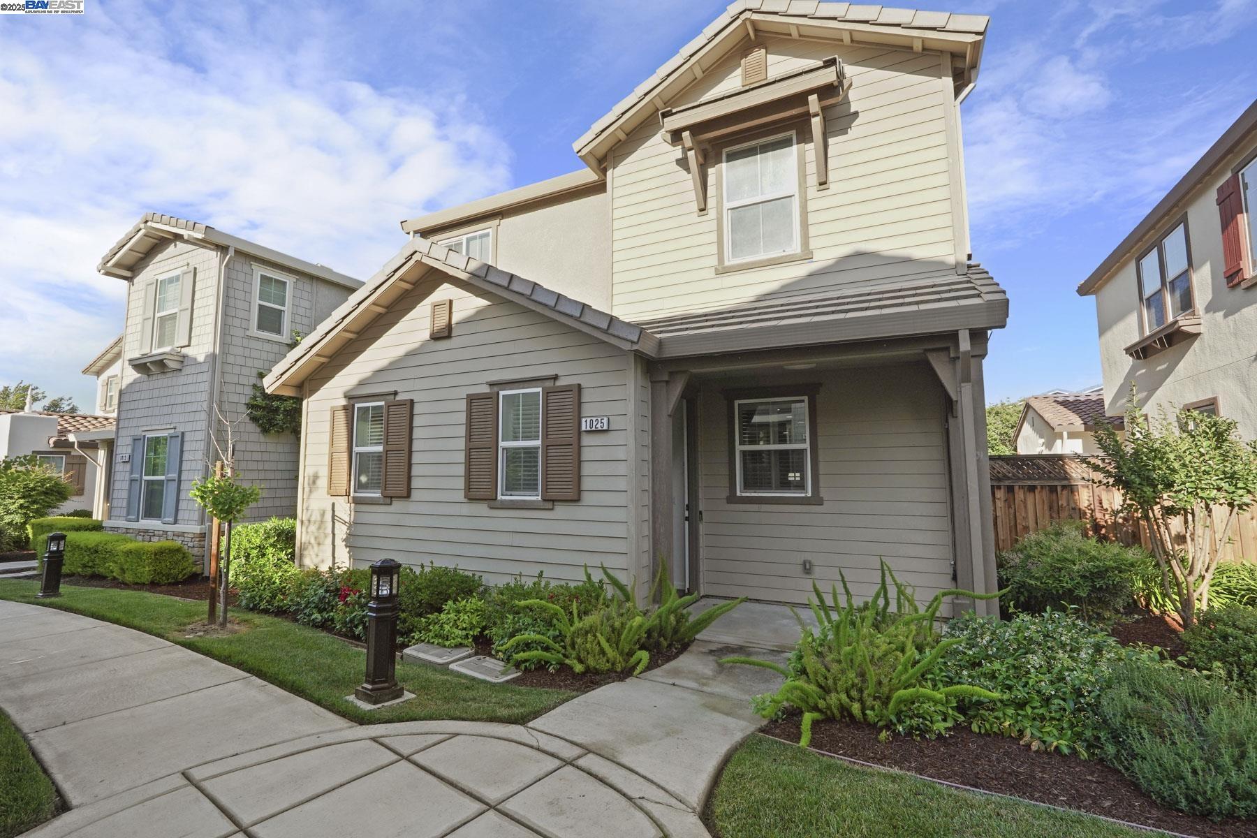 Detail Gallery Image 6 of 52 For 1025 S Fowler Ln, Mountain House,  CA 95391 - 4 Beds | 3 Baths