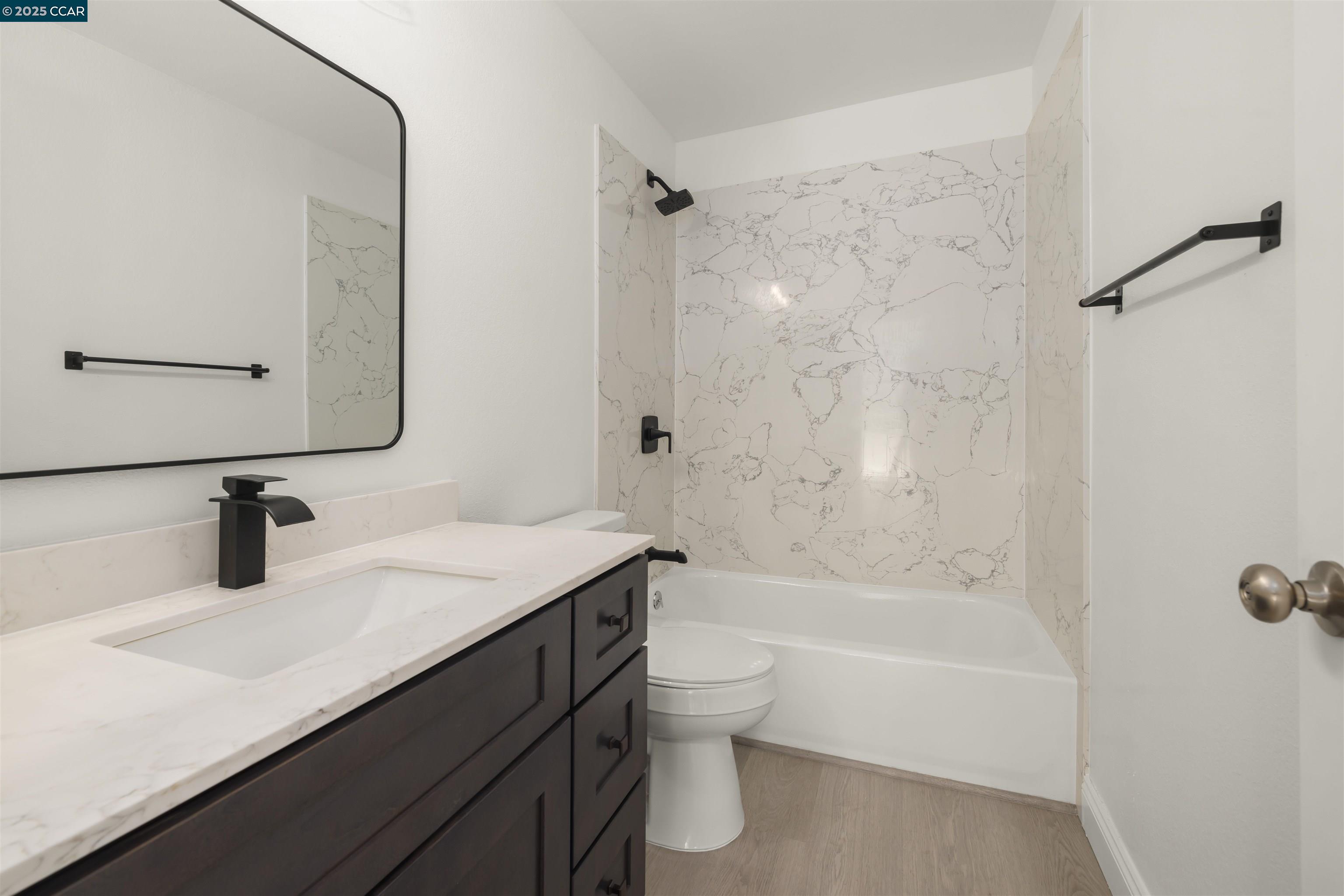 Detail Gallery Image 32 of 45 For 2214 Forsythia Way, Martinez,  CA 94553 - 5 Beds | 2/1 Baths