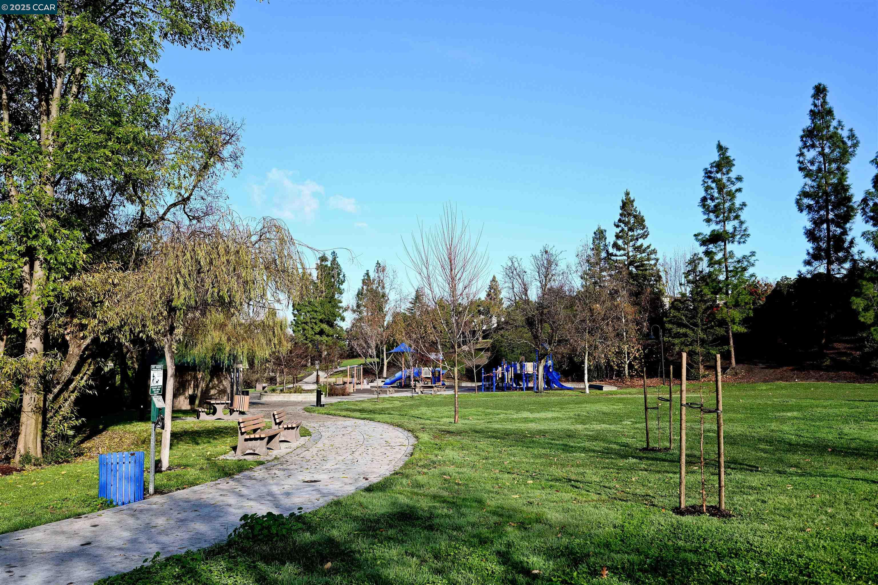 Detail Gallery Image 41 of 45 For 2214 Forsythia Way, Martinez,  CA 94553 - 5 Beds | 2/1 Baths