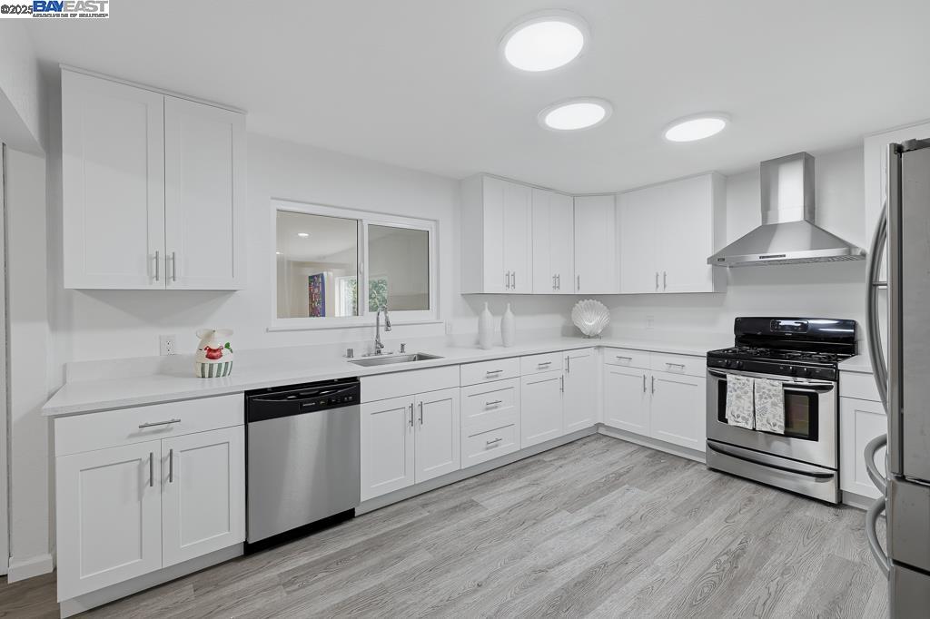 Detail Gallery Image 17 of 57 For 466 Lloyd Ave, San Leandro,  CA 94578 - 3 Beds | 2 Baths