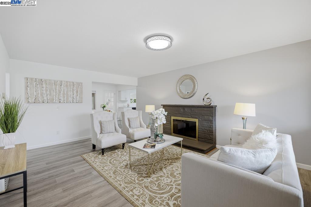 Detail Gallery Image 4 of 57 For 466 Lloyd Ave, San Leandro,  CA 94578 - 3 Beds | 2 Baths