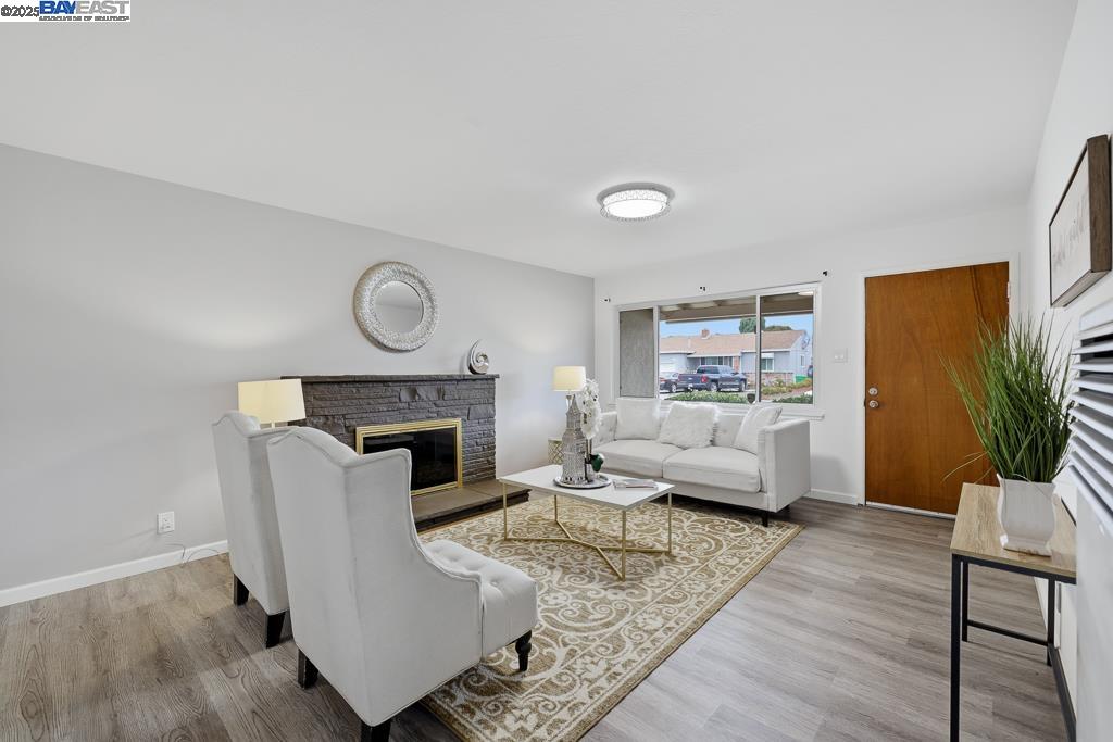 Detail Gallery Image 5 of 57 For 466 Lloyd Ave, San Leandro,  CA 94578 - 3 Beds | 2 Baths