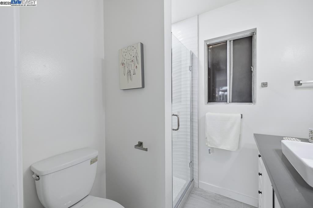 Detail Gallery Image 43 of 57 For 466 Lloyd Ave, San Leandro,  CA 94578 - 3 Beds | 2 Baths