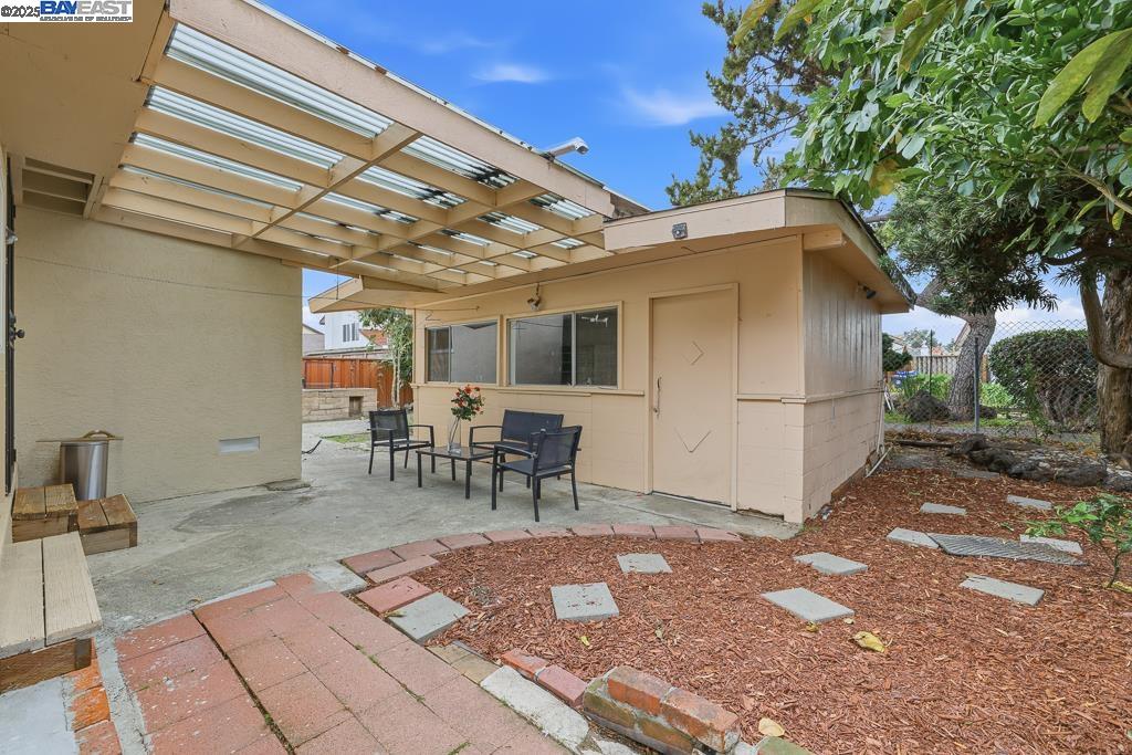 Detail Gallery Image 46 of 57 For 466 Lloyd Ave, San Leandro,  CA 94578 - 3 Beds | 2 Baths