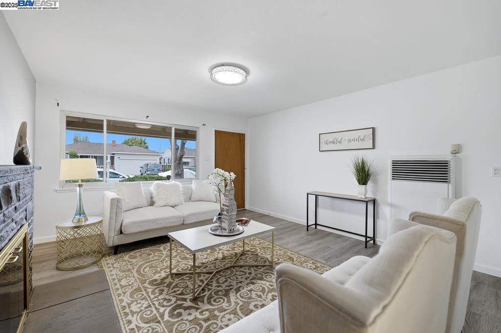 Detail Gallery Image 6 of 57 For 466 Lloyd Ave, San Leandro,  CA 94578 - 3 Beds | 2 Baths