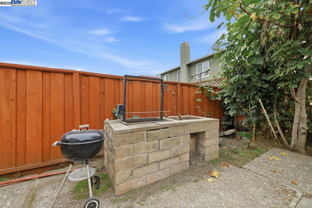 Detail Gallery Image 52 of 57 For 466 Lloyd Ave, San Leandro,  CA 94578 - 3 Beds | 2 Baths