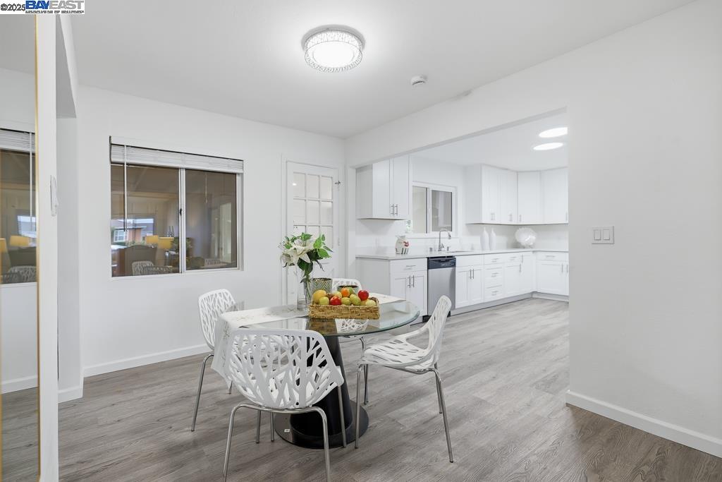 Detail Gallery Image 10 of 57 For 466 Lloyd Ave, San Leandro,  CA 94578 - 3 Beds | 2 Baths