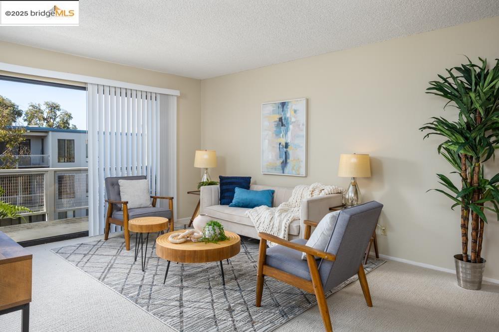 Detail Gallery Image 15 of 36 For 7 Commodore Drive #A460,  Emeryville,  CA 94608 - 1 Beds | 1 Baths