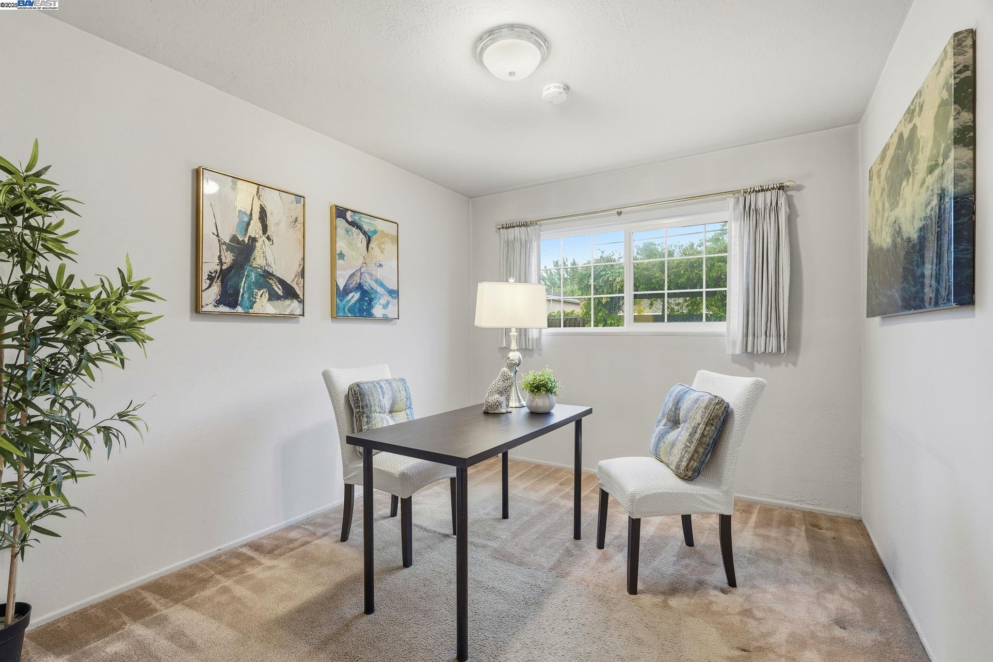 Detail Gallery Image 4 of 18 For 4765 Elmhurst Drive, San Jose,  CA 95129-2028 - 6 Beds | 3 Baths