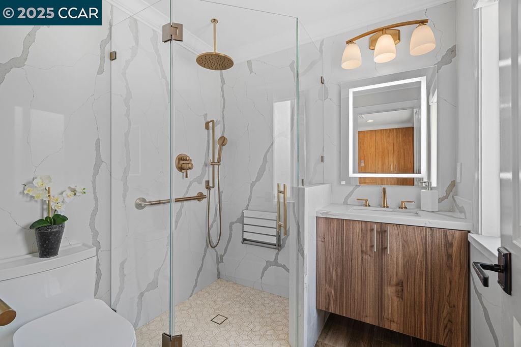 Detail Gallery Image 32 of 60 For 221 El Sobrante Dr, Danville,  CA 94526 - 4 Beds | 6 Baths