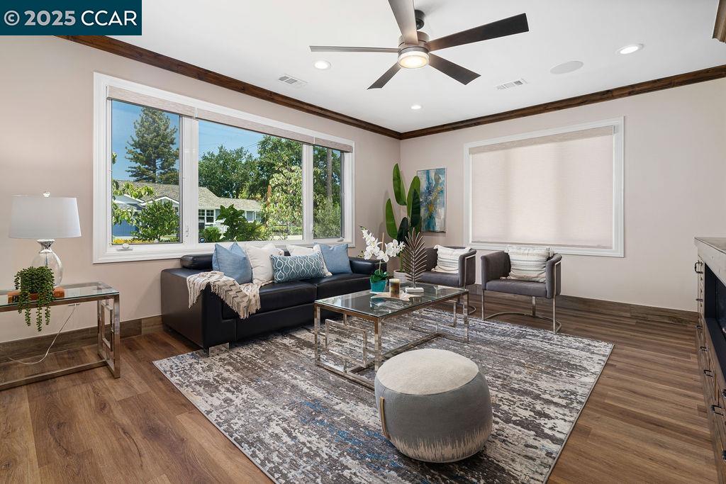 Detail Gallery Image 6 of 60 For 221 El Sobrante Dr, Danville,  CA 94526 - 4 Beds | 6 Baths