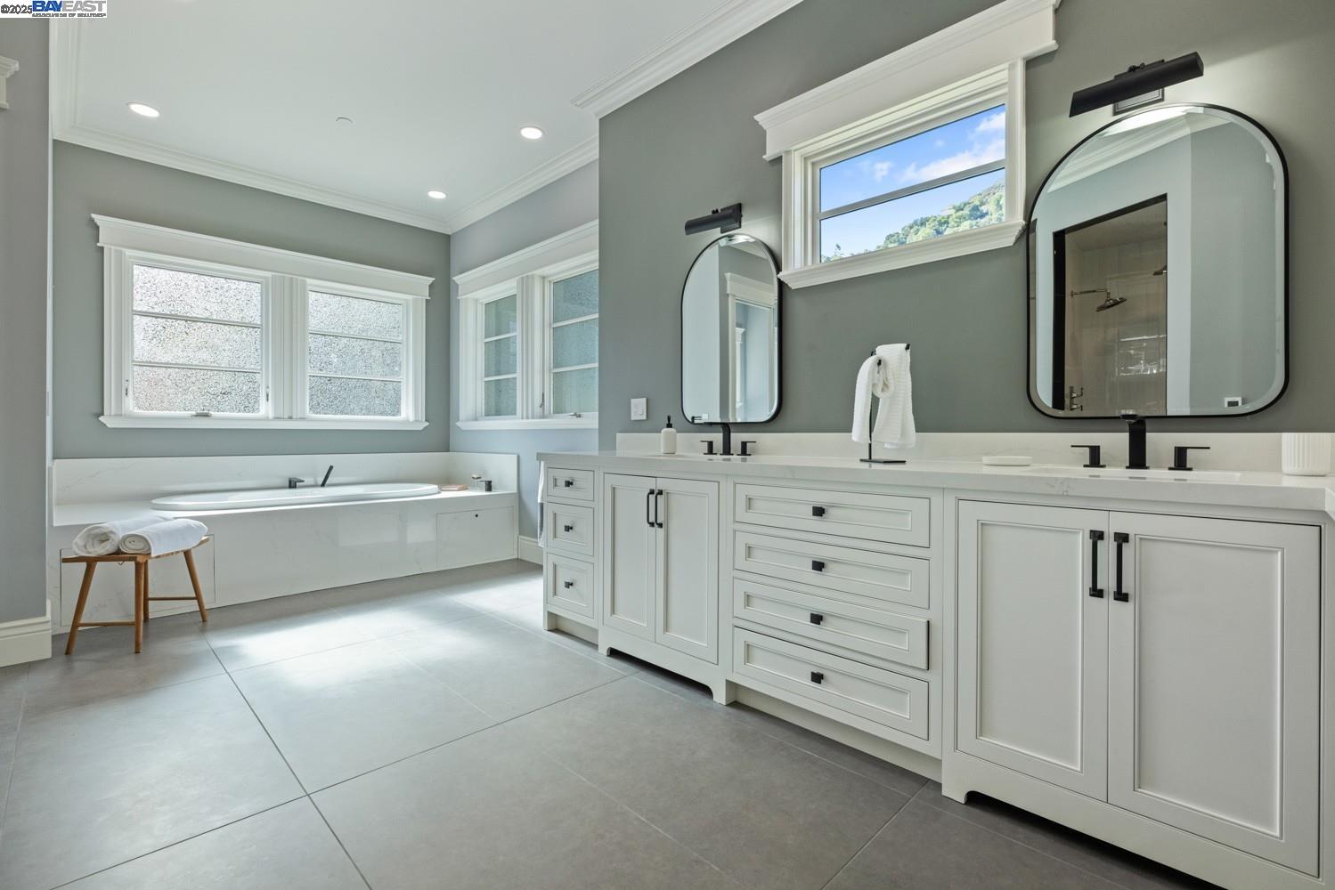 Detail Gallery Image 16 of 35 For 700 Clipper Hill, Danville,  CA 94526-2314 - 6 Beds | 6 Baths