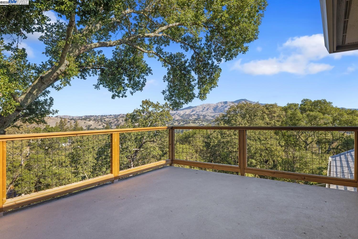 Detail Gallery Image 27 of 35 For 700 Clipper Hill, Danville,  CA 94526-2314 - 6 Beds | 6 Baths