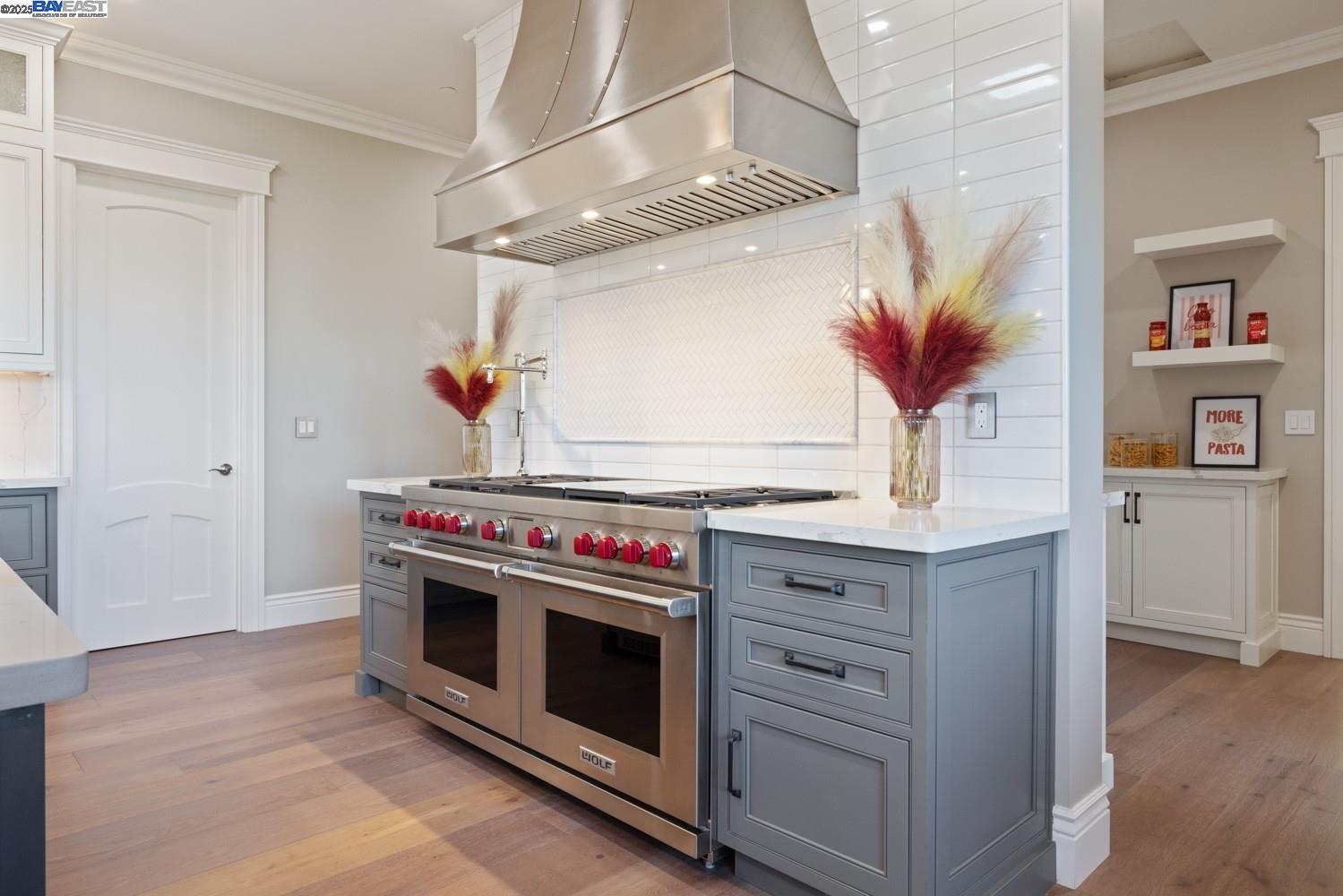 Detail Gallery Image 6 of 35 For 700 Clipper Hill, Danville,  CA 94526-2314 - 6 Beds | 6 Baths