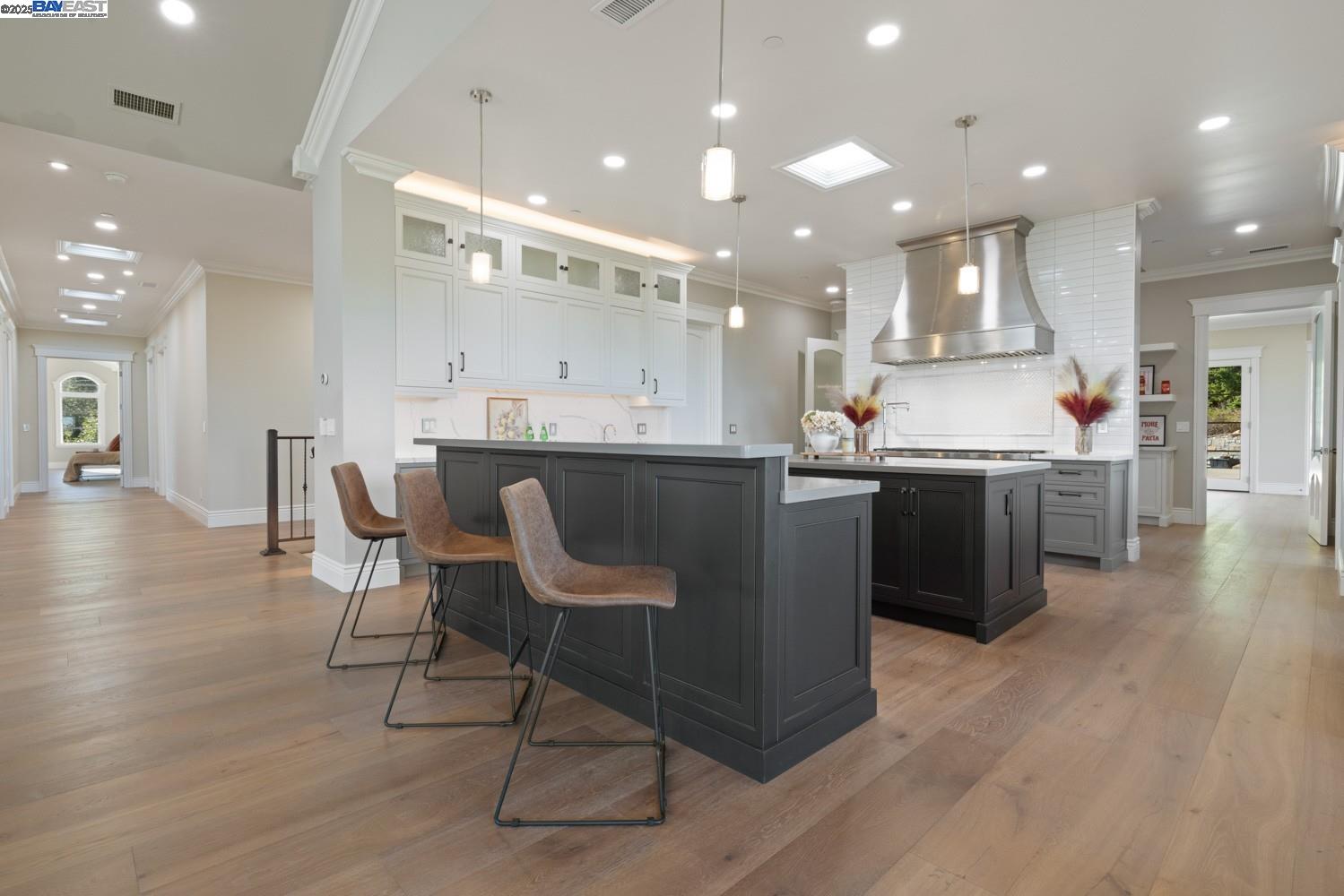 Detail Gallery Image 8 of 35 For 700 Clipper Hill, Danville,  CA 94526-2314 - 6 Beds | 6 Baths