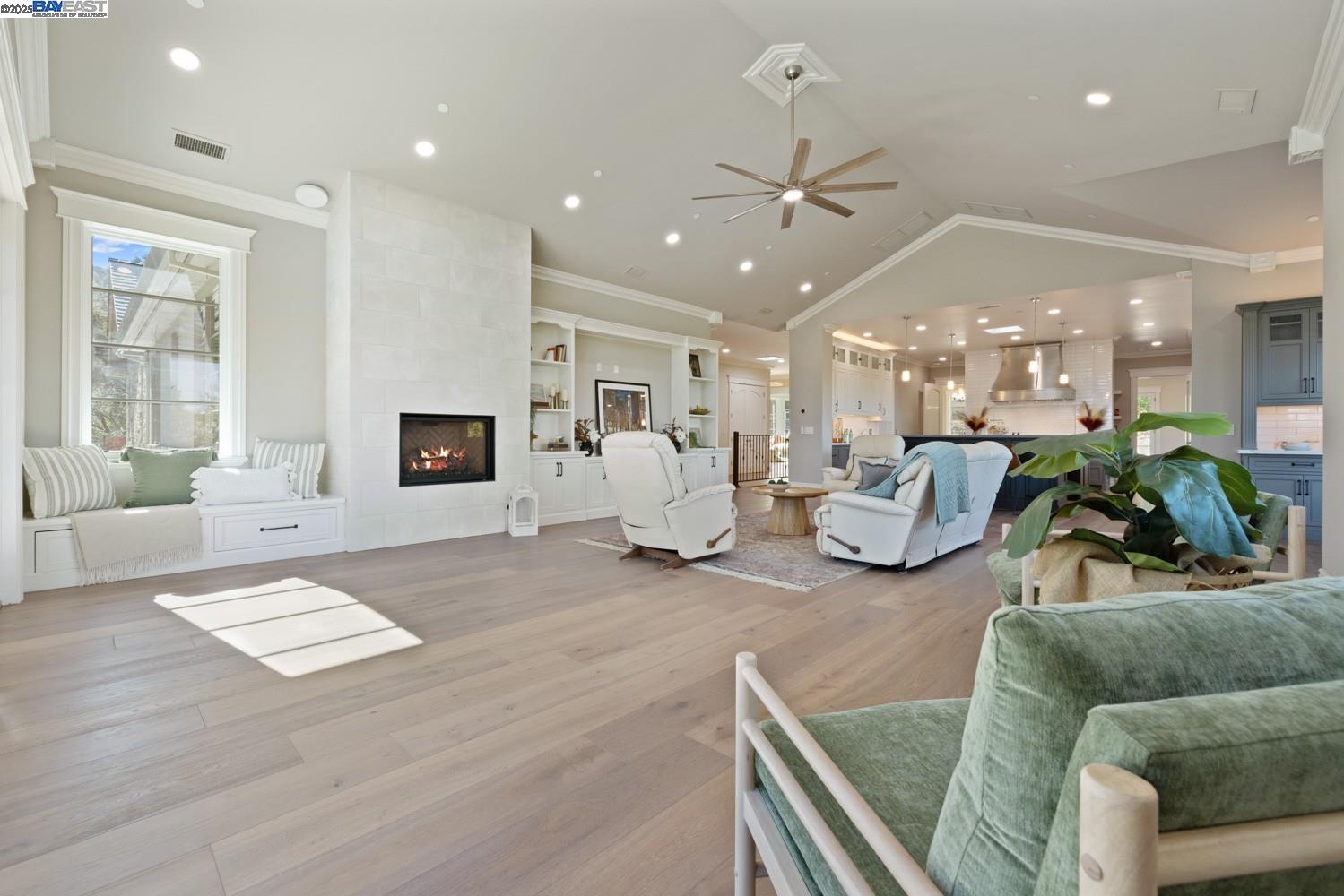 Detail Gallery Image 10 of 35 For 700 Clipper Hill, Danville,  CA 94526-2314 - 6 Beds | 6 Baths