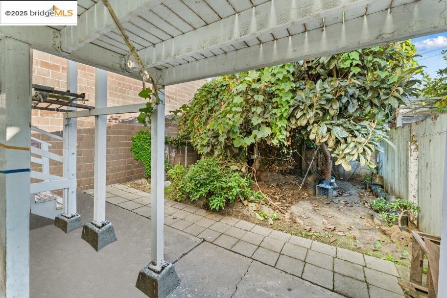 Detail Gallery Image 17 of 20 For 811 W Grand Ave, Oakland,  CA 94607 - – Beds | – Baths