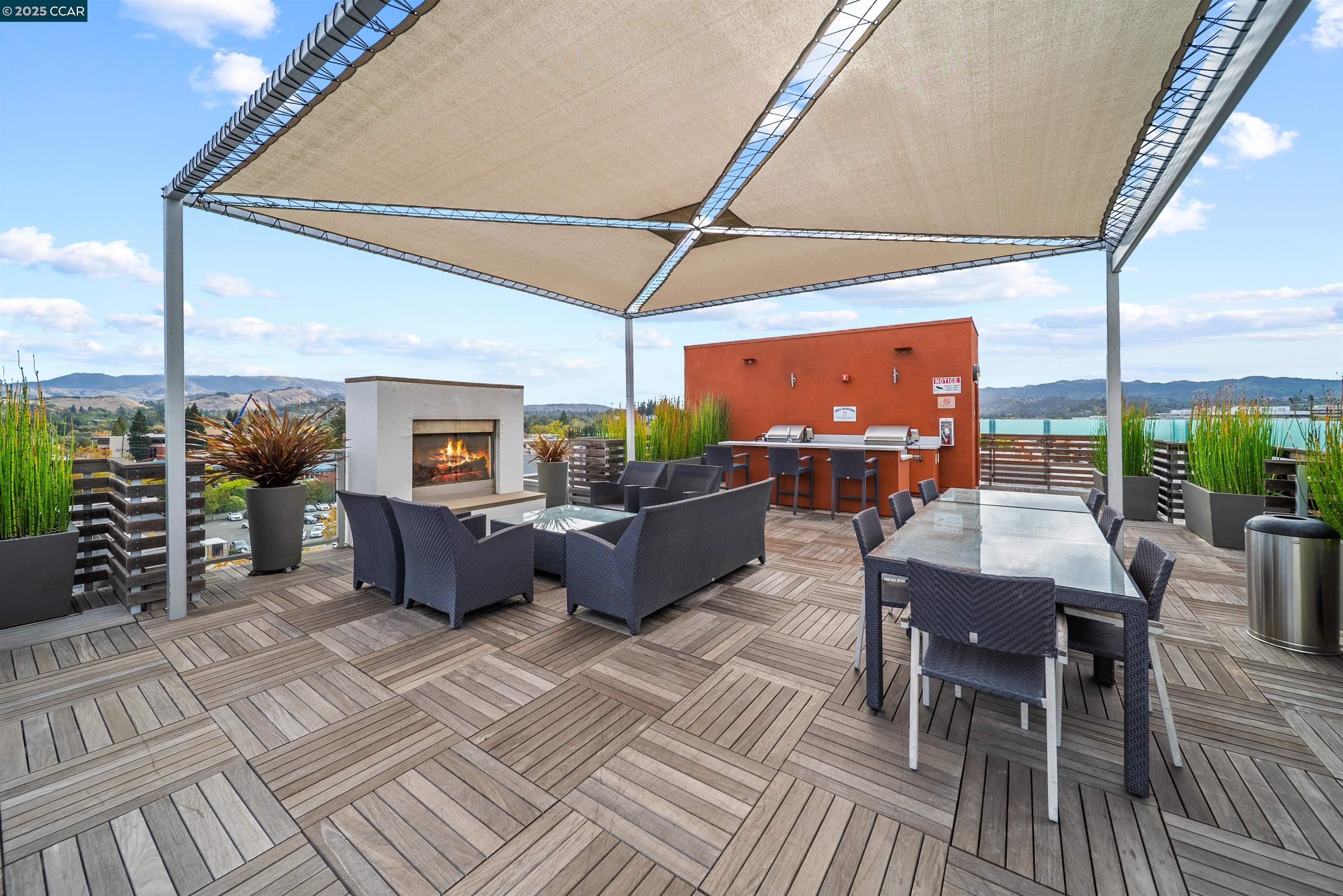 Detail Gallery Image 27 of 38 For 555 Ygnacio Valley Rd #204,  Walnut Creek,  CA 94596 - 1 Beds | 1/1 Baths