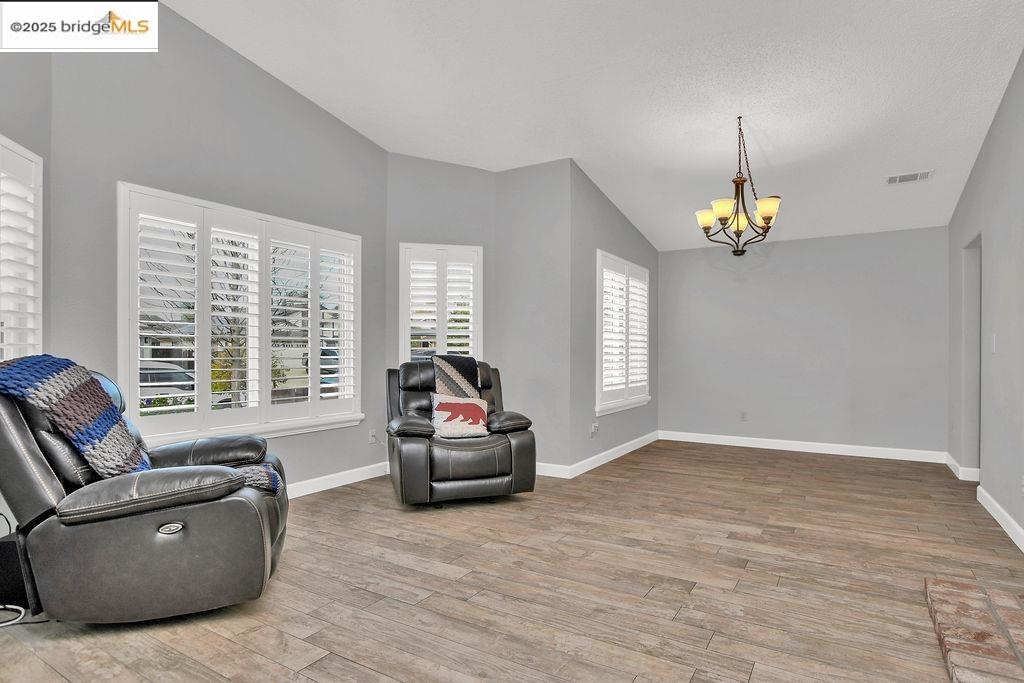 Detail Gallery Image 5 of 26 For 4234 Sequoia Dr., Oakley,  CA 94561 - 3 Beds | 2 Baths