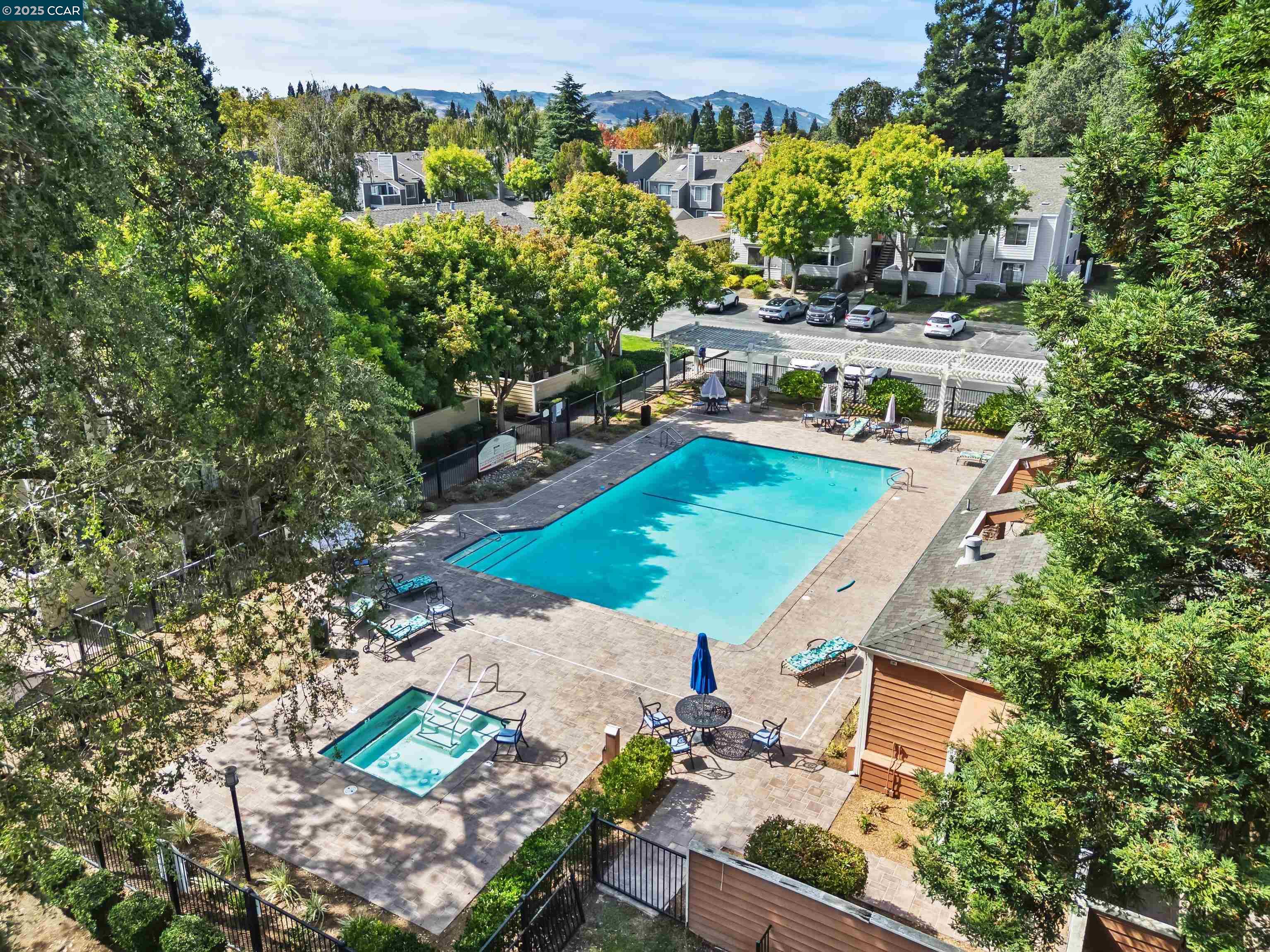 Detail Gallery Image 32 of 36 For 332 Eastridge Dr, San Ramon,  CA 94582 - 2 Beds | 2 Baths