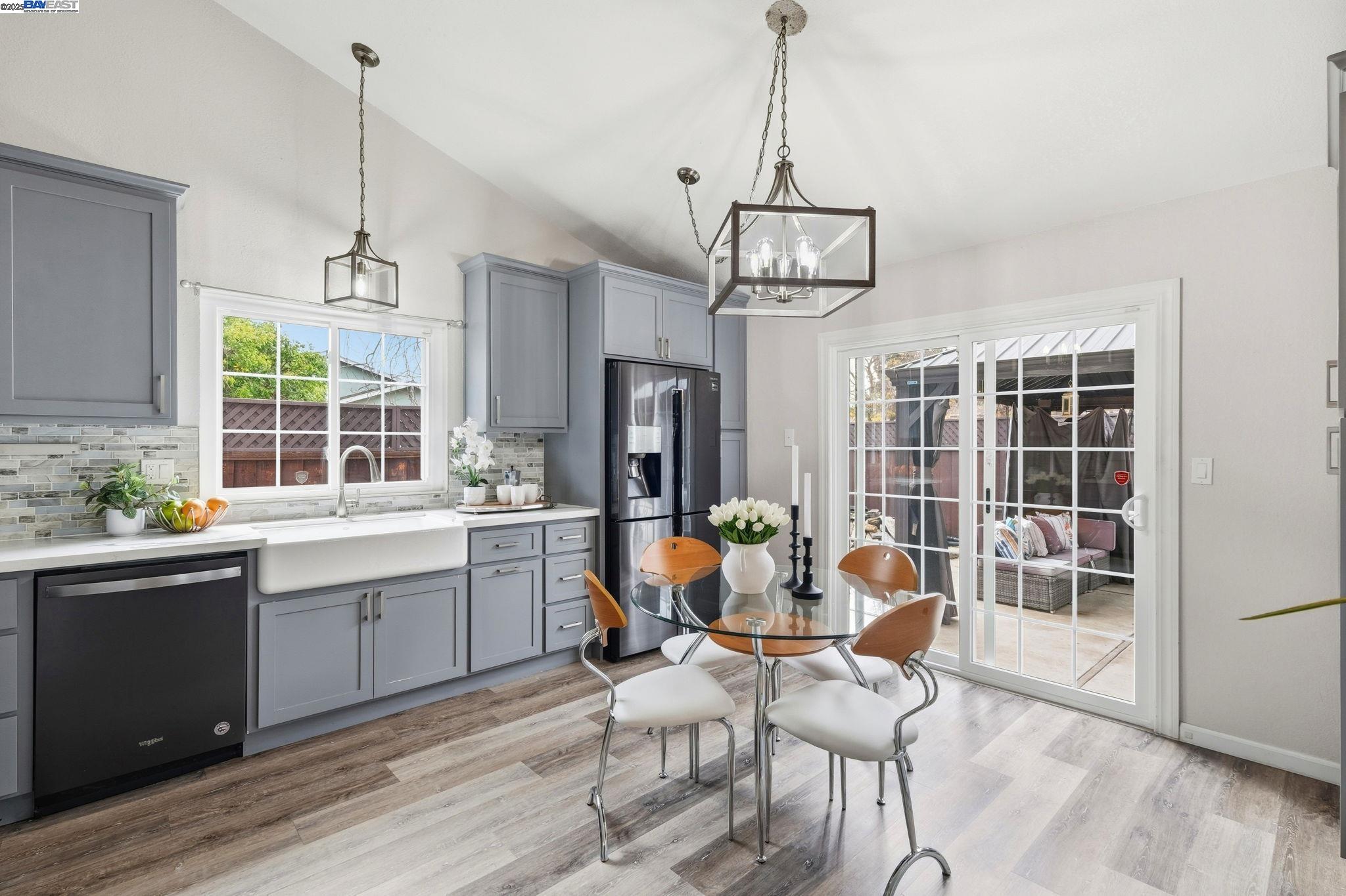 Detail Gallery Image 11 of 35 For 34319 Chester Ct, Fremont,  CA 94555 - 3 Beds | 2 Baths