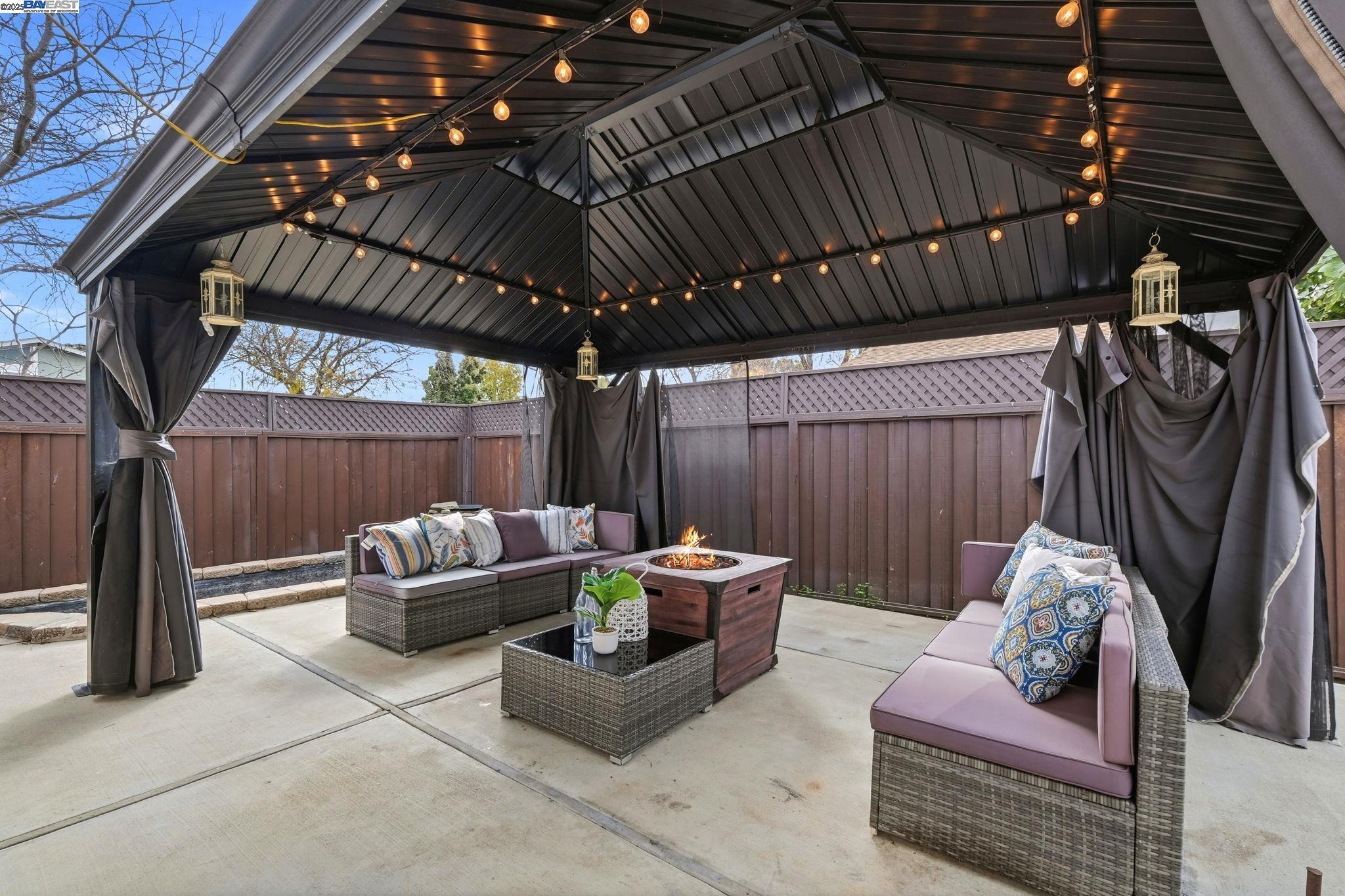 Detail Gallery Image 16 of 35 For 34319 Chester Ct, Fremont,  CA 94555 - 3 Beds | 2 Baths