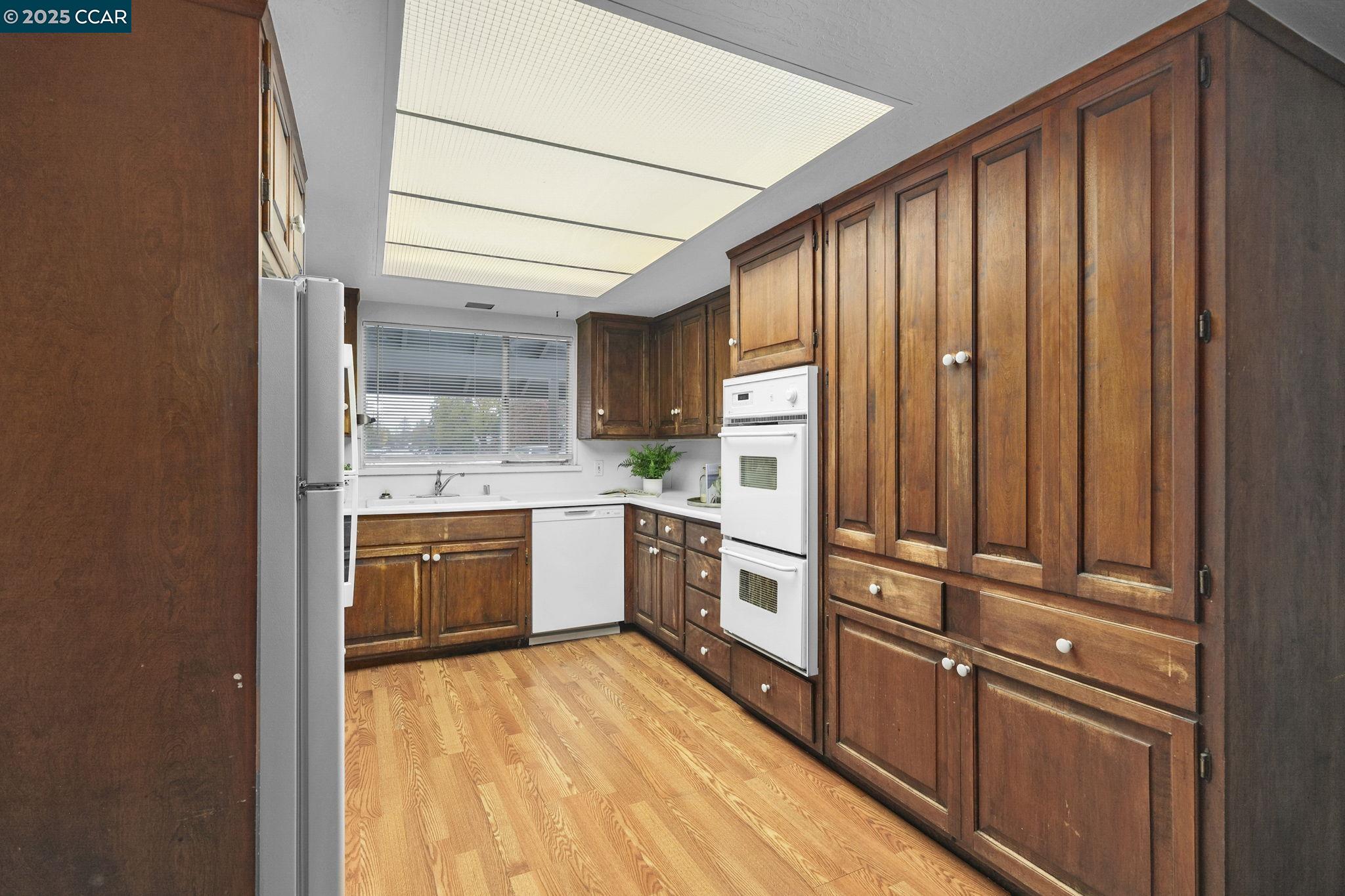 Detail Gallery Image 11 of 23 For 1867 Toyon Dr, Concord,  CA 94520 - 3 Beds | 2 Baths