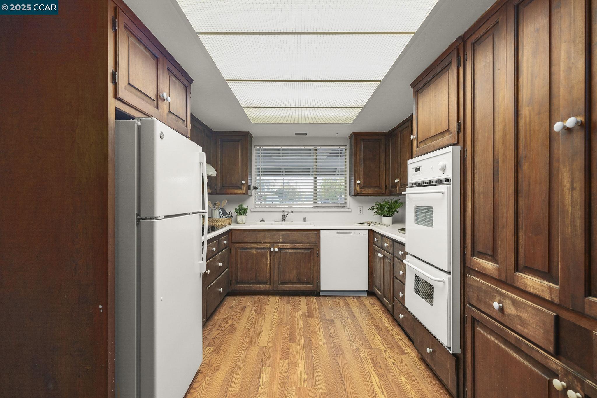 Detail Gallery Image 12 of 23 For 1867 Toyon Dr, Concord,  CA 94520 - 3 Beds | 2 Baths