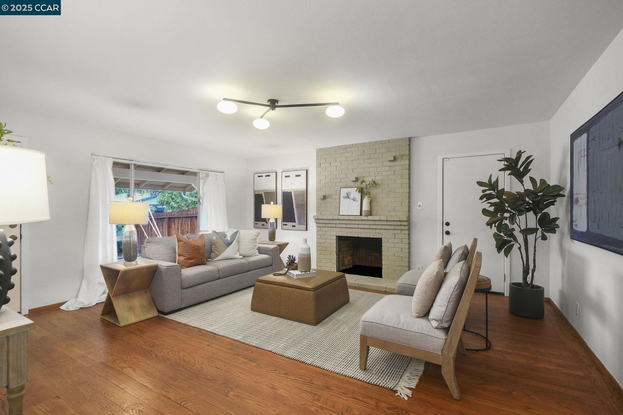 Detail Gallery Image 6 of 23 For 1867 Toyon Dr, Concord,  CA 94520 - 3 Beds | 2 Baths