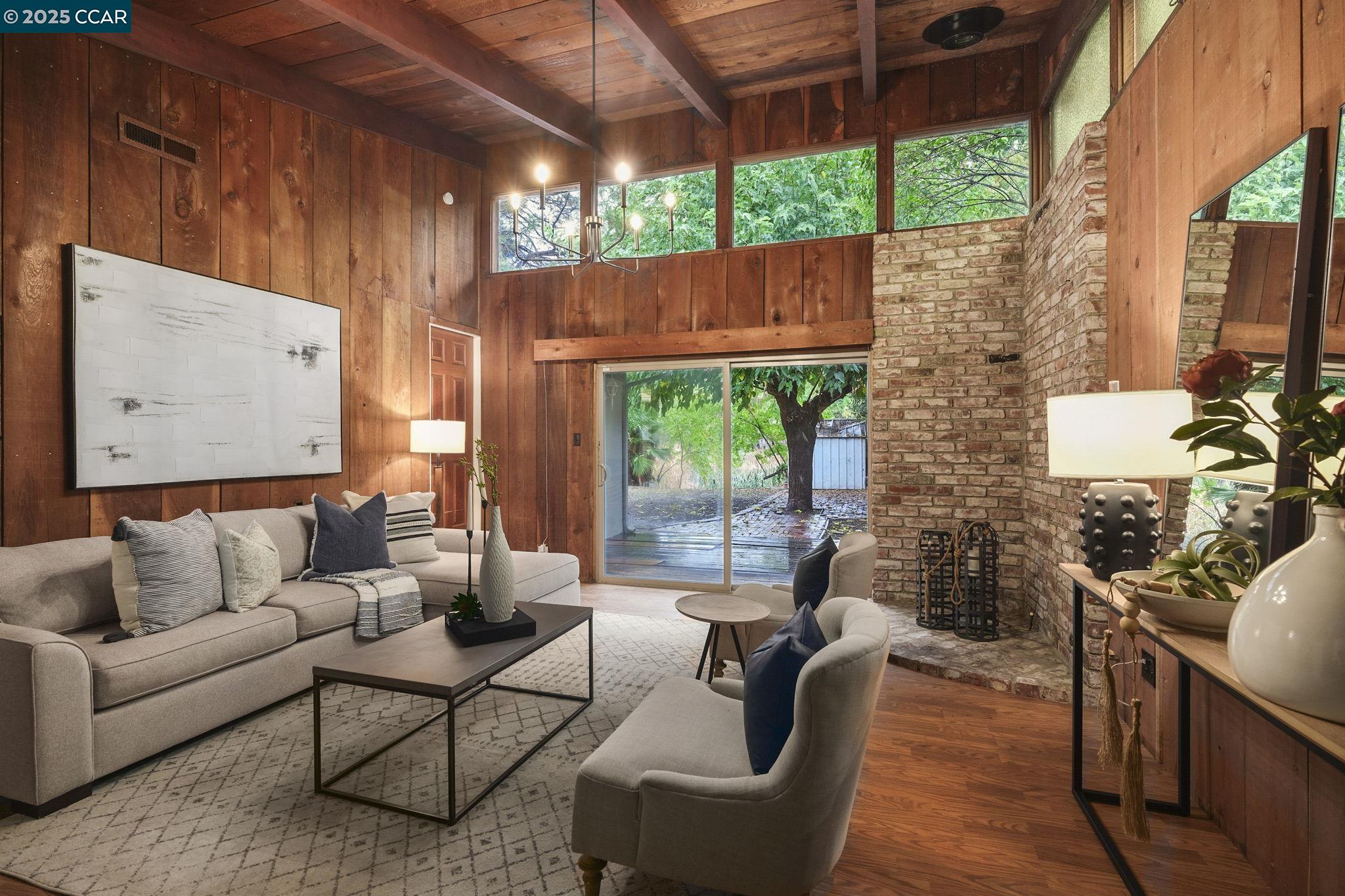 Detail Gallery Image 9 of 23 For 1867 Toyon Dr, Concord,  CA 94520 - 3 Beds | 2 Baths