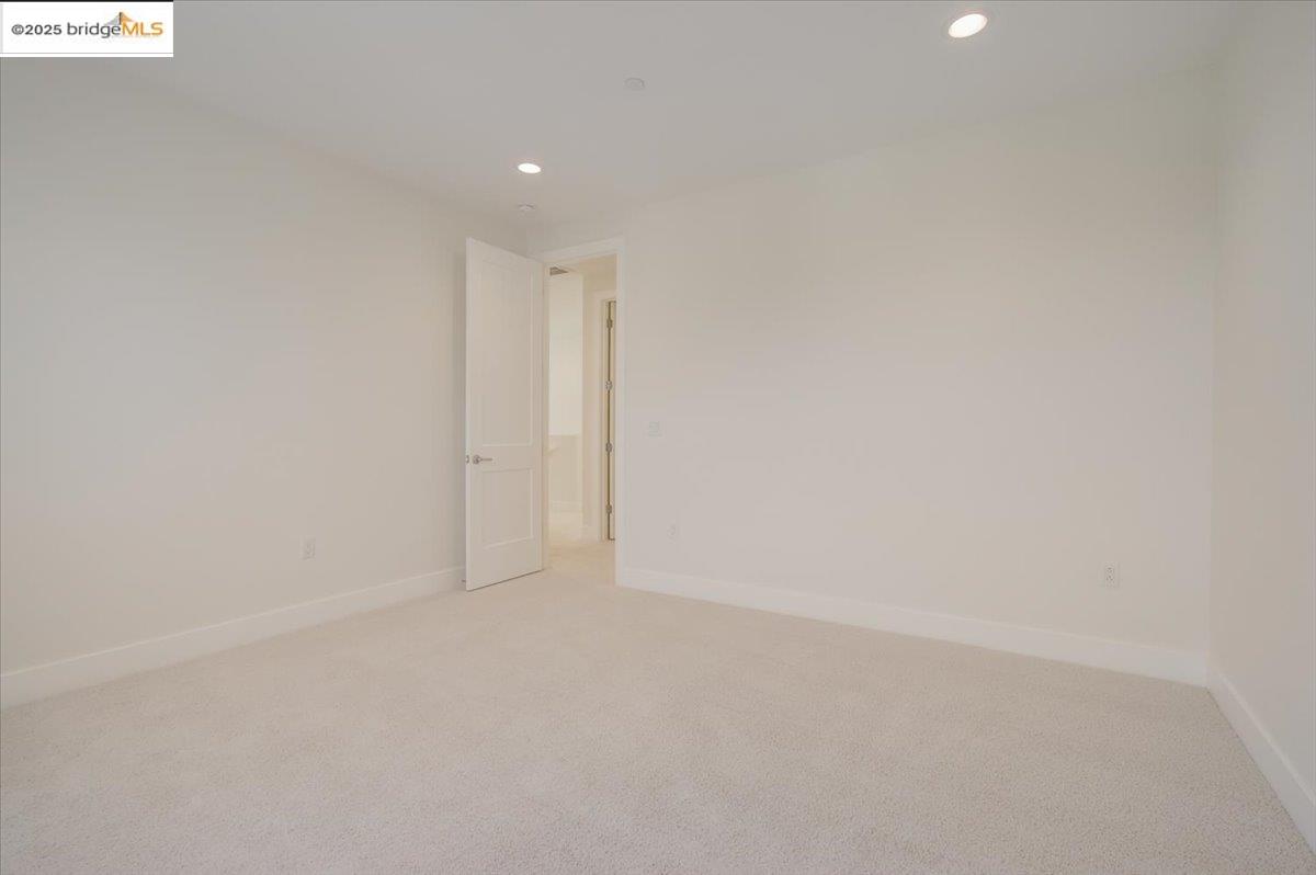 Detail Gallery Image 32 of 57 For 104 Laurel Oak Dr, Pleasant Hill,  CA 94523 - 4 Beds | 3 Baths