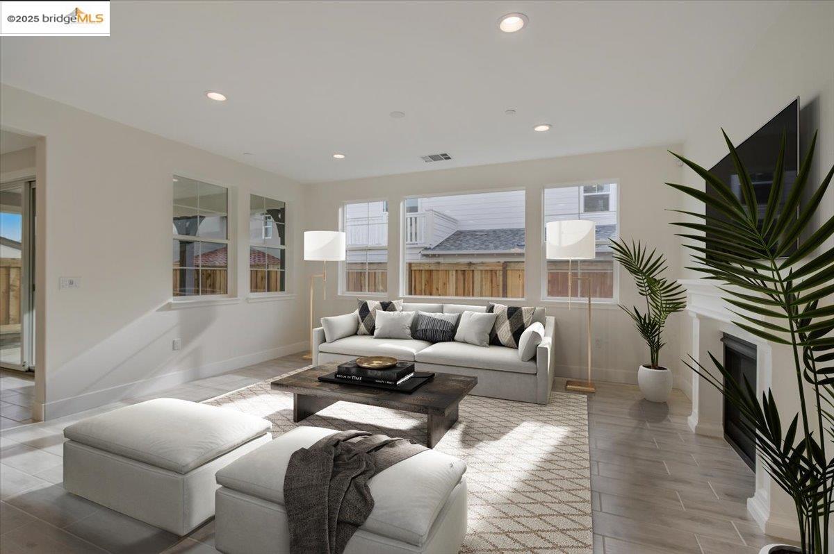 Detail Gallery Image 7 of 57 For 104 Laurel Oak Dr, Pleasant Hill,  CA 94523 - 4 Beds | 3 Baths