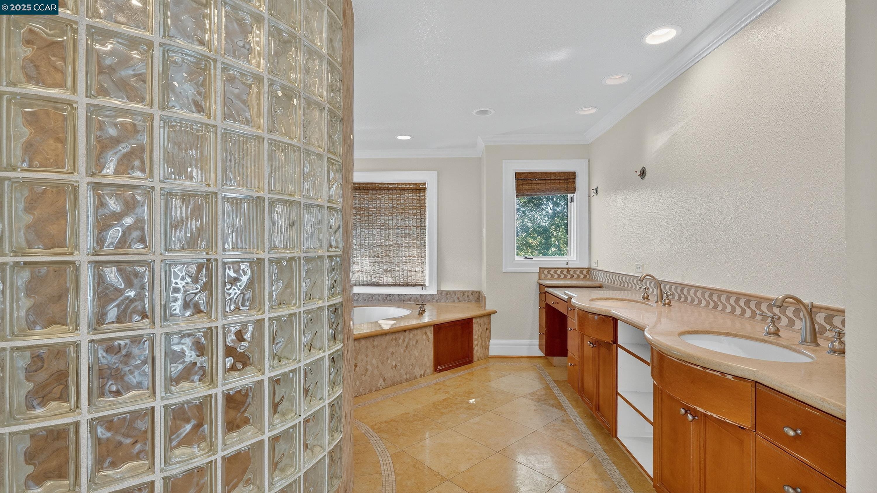 Detail Gallery Image 25 of 45 For 311 Santa Rosa Dr, Los Gatos,  CA 95032 - 5 Beds | 3/1 Baths